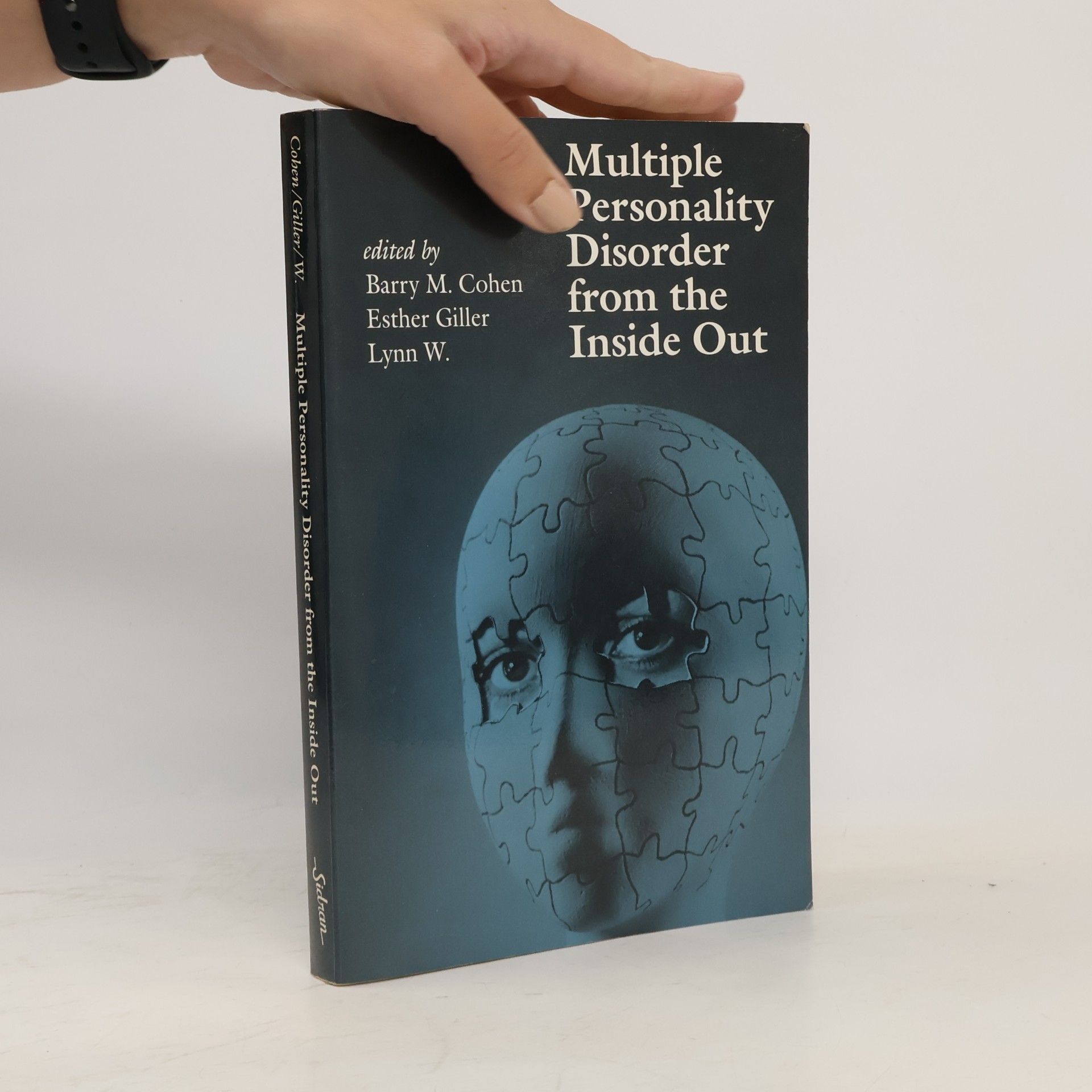 Esther Giller Multiple Personality Disorder From the Inside Out