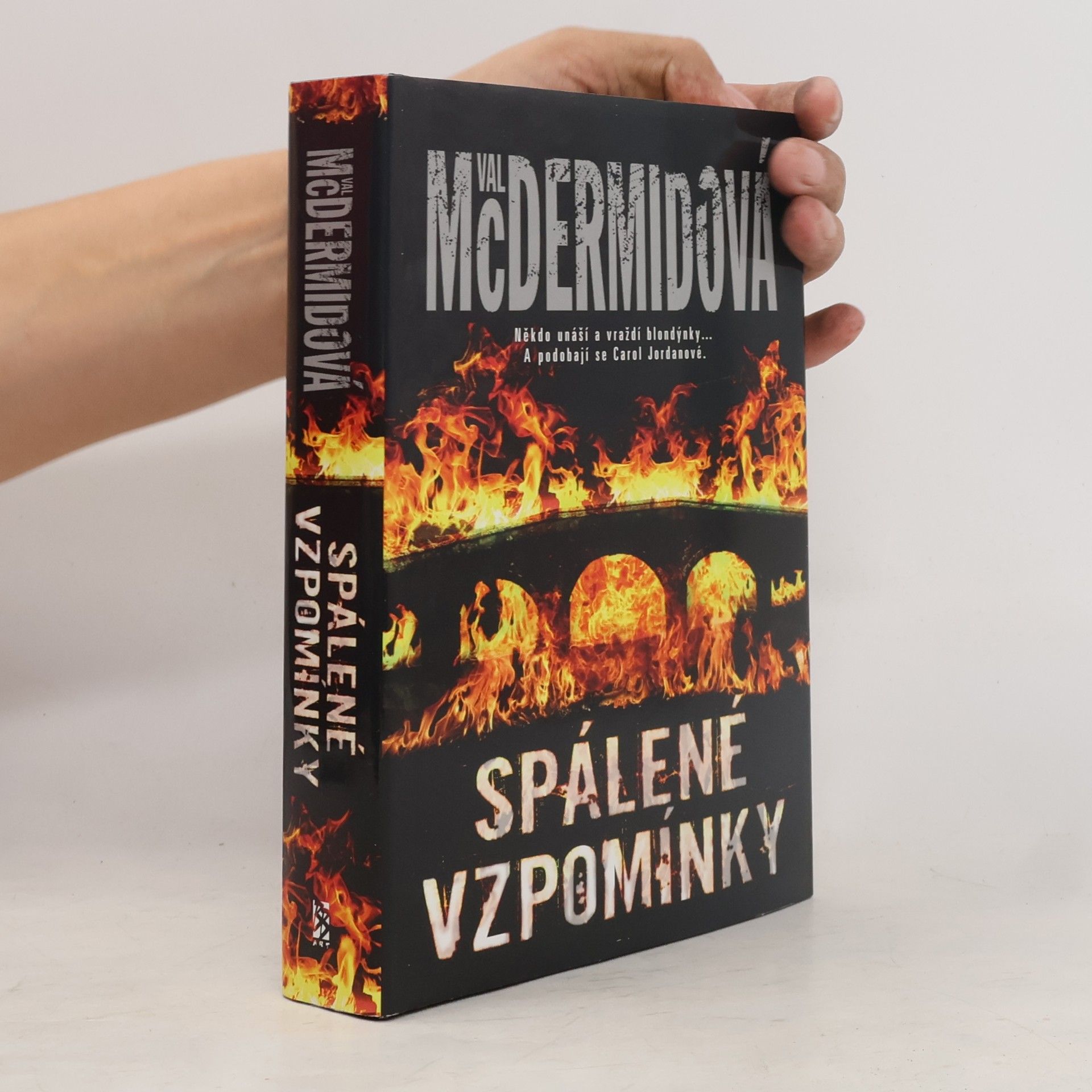 Val McDermid Spálené vzpomínky