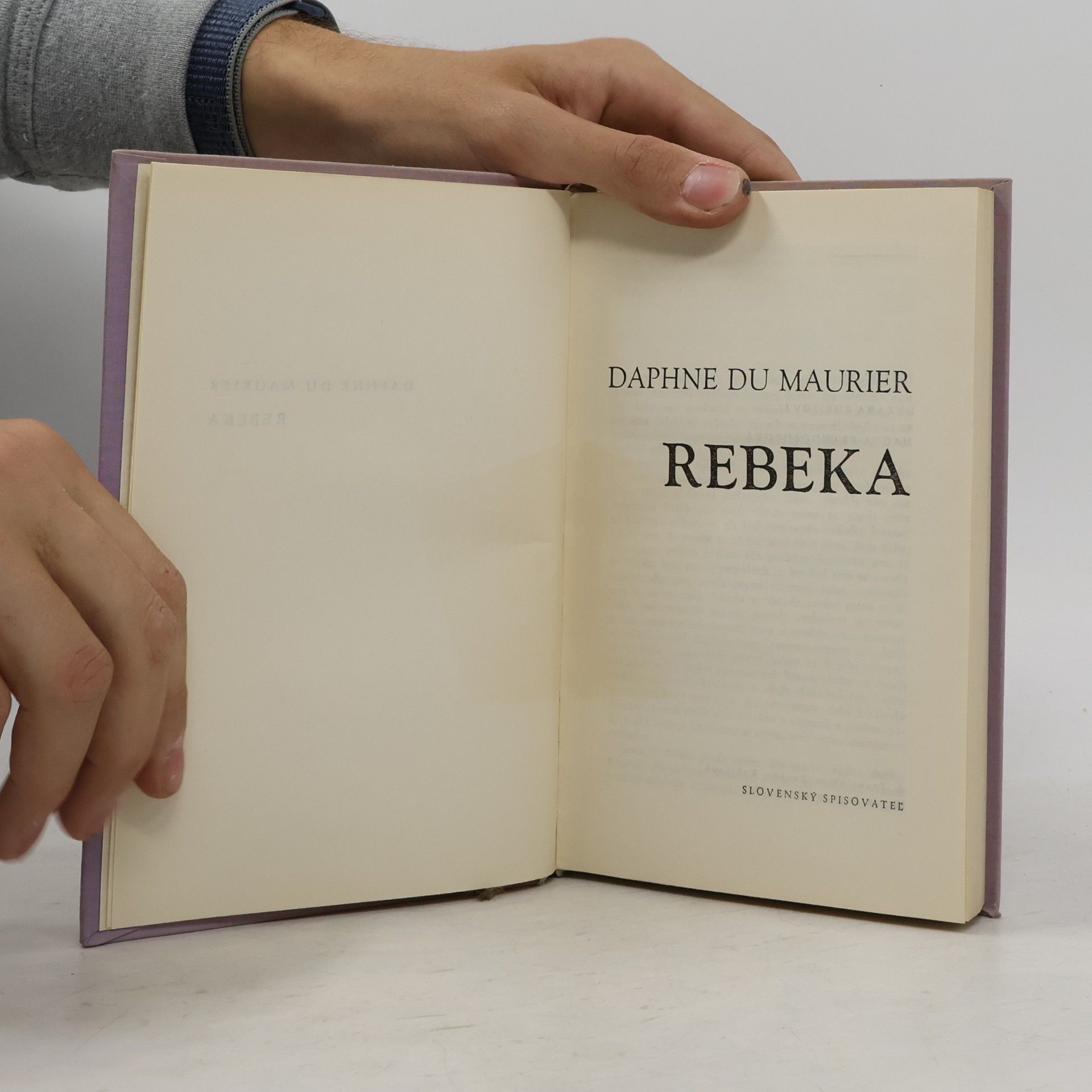 Daphne du Maurier Rebeka