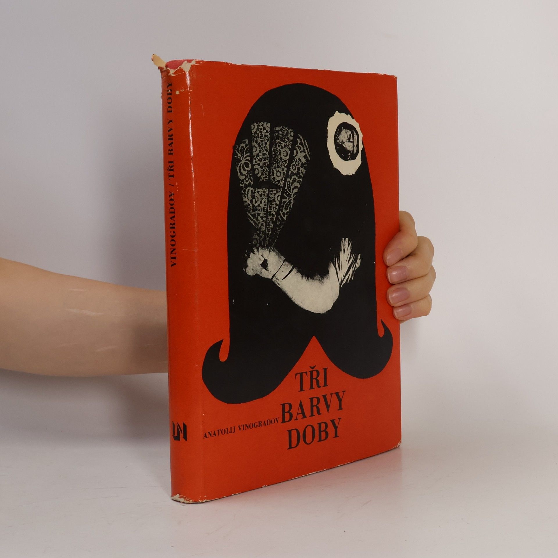 Tři barvy doby