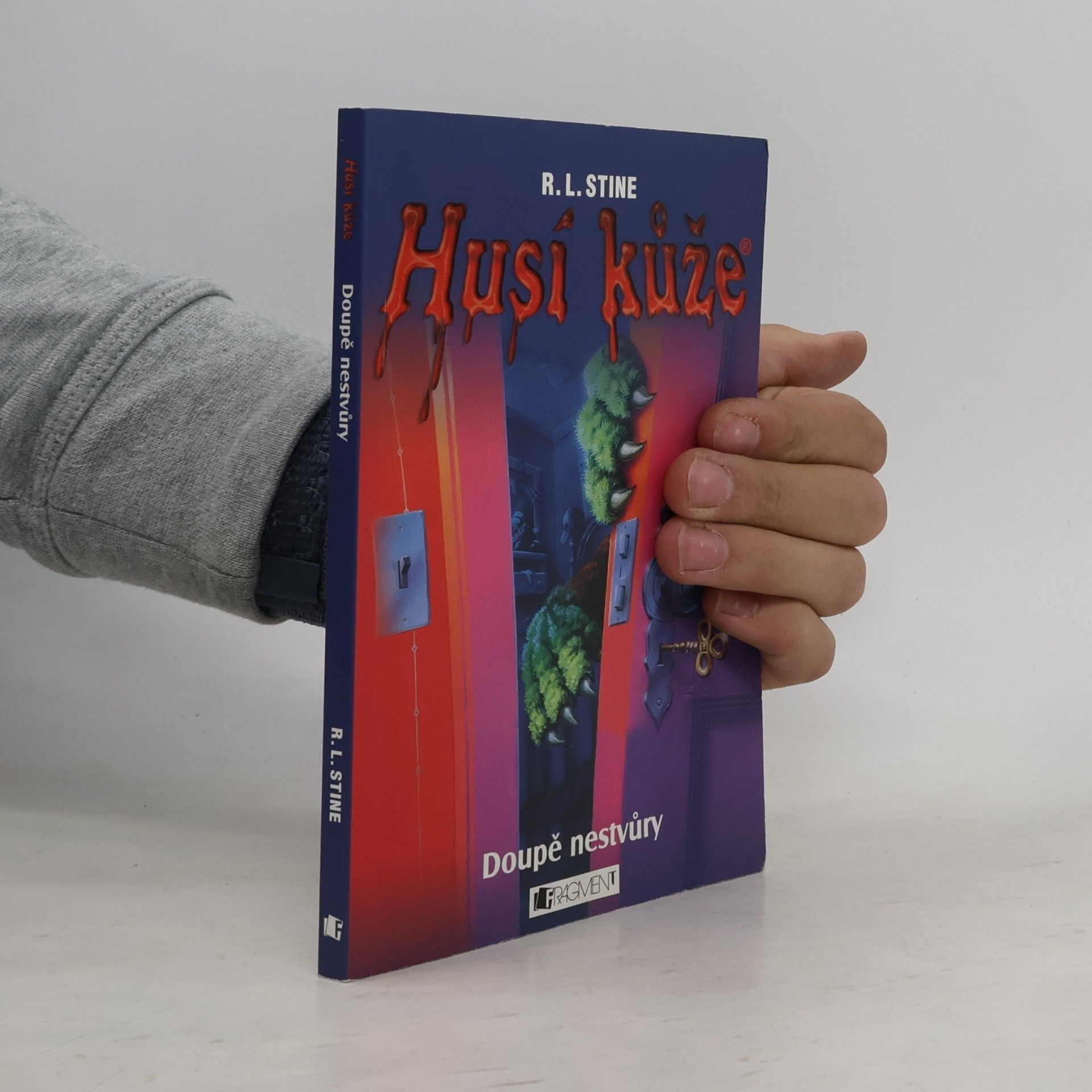 R. L. Stine Doupě nestvůry