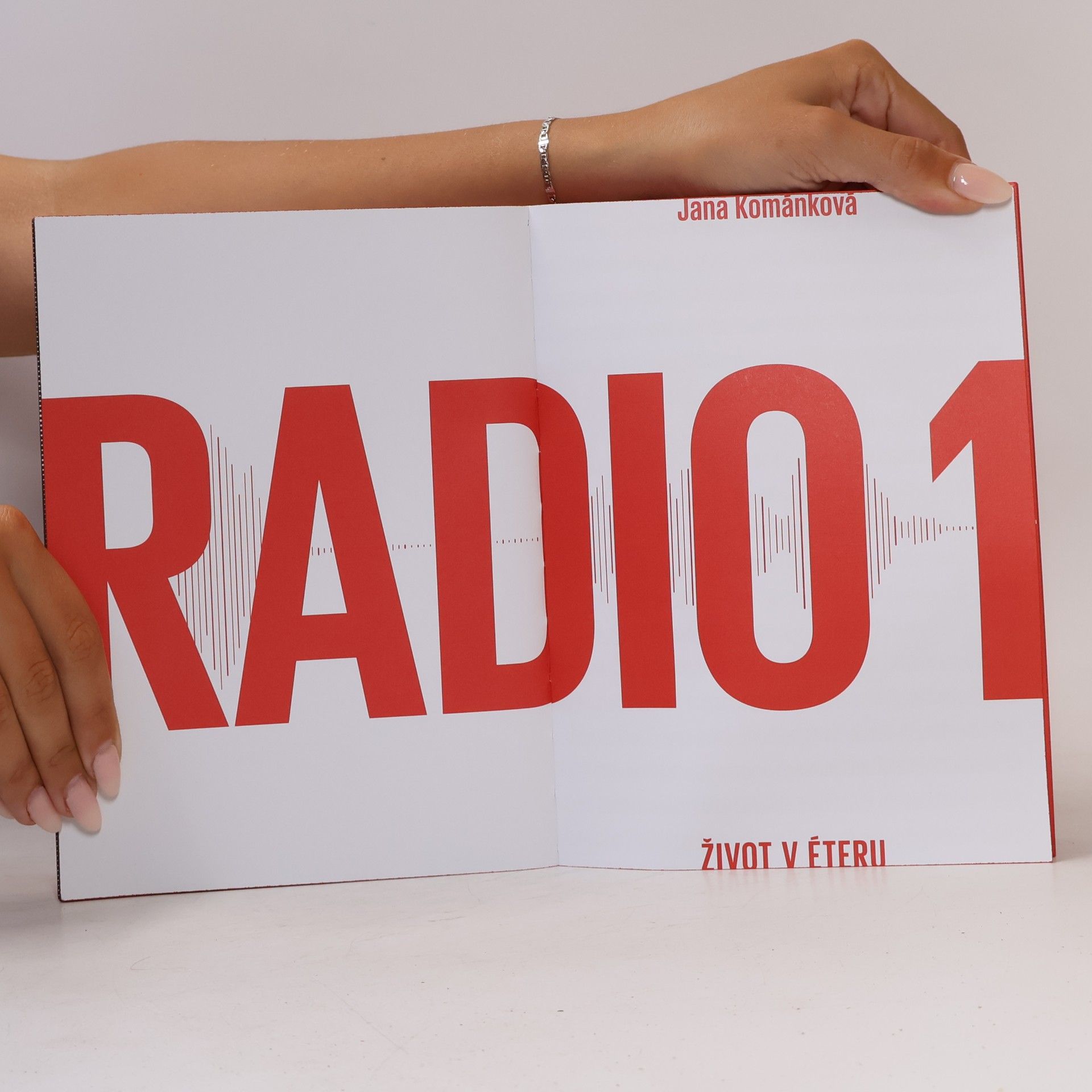 Jana Kománková Radio 1: Život v éteru