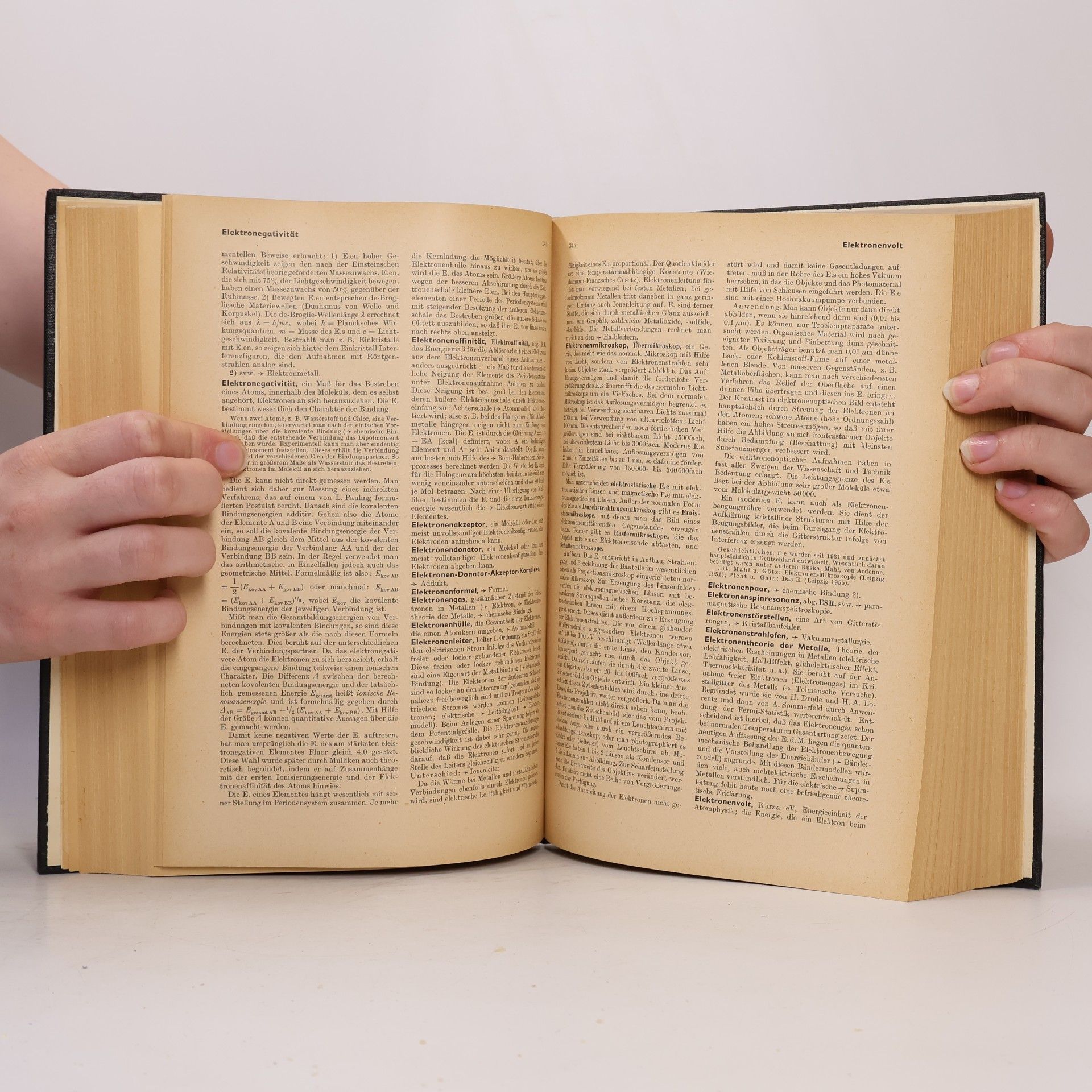 Various authors Brockhaus ABC Chemie 1