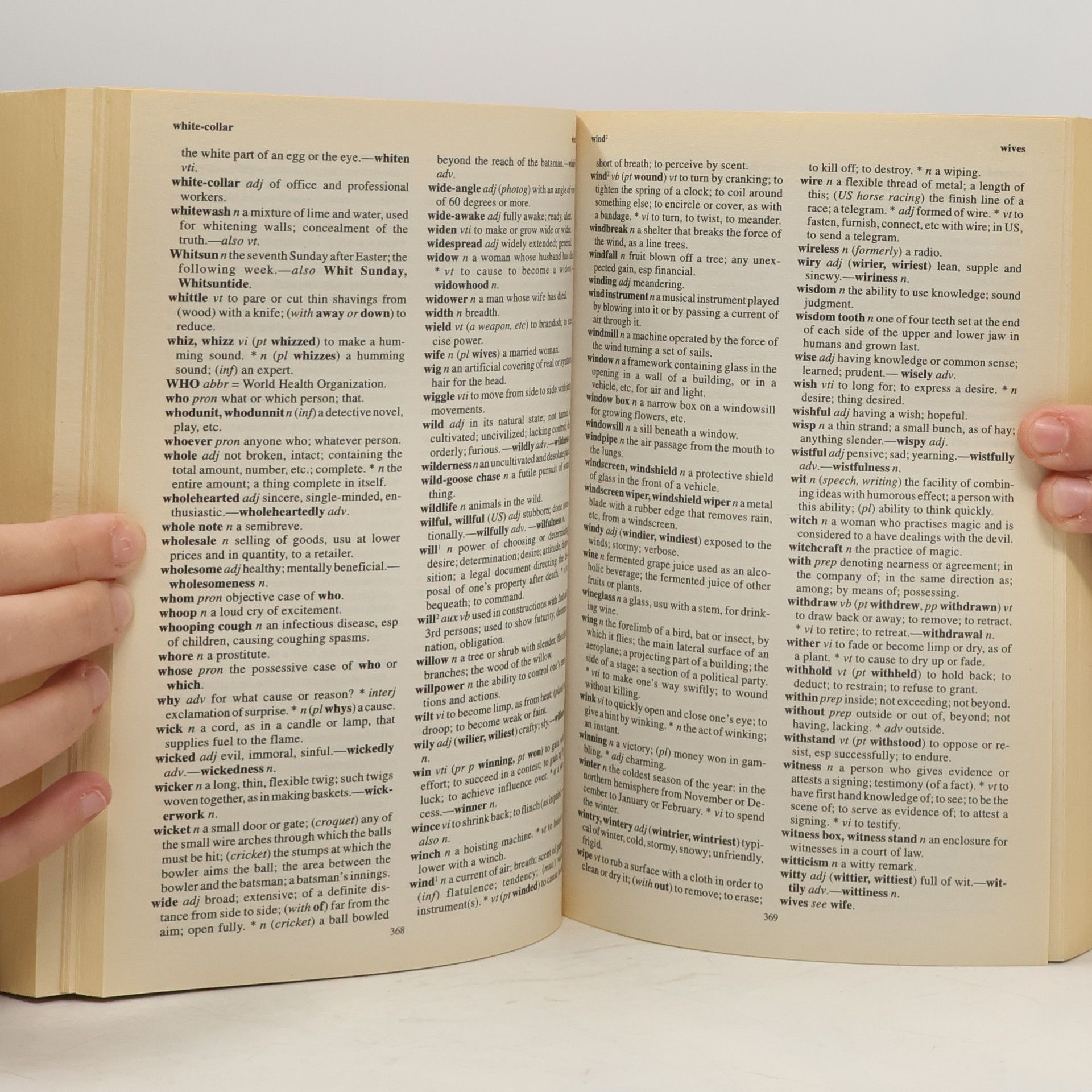 Autorenkollektiv Dictionary and thesaurus