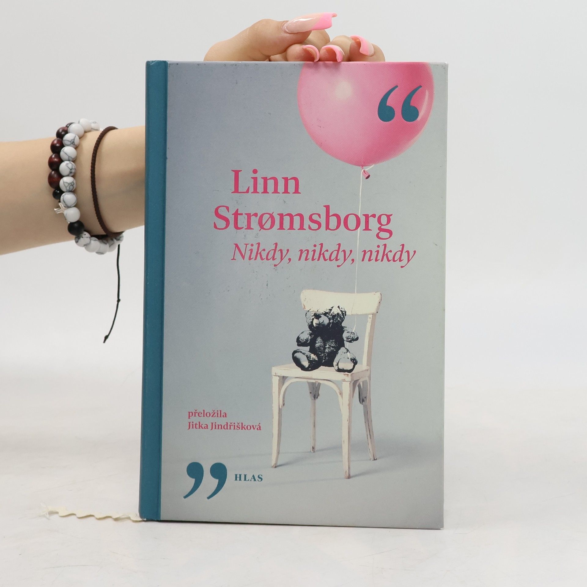 Linn Strømsborg Nikdy, nikdy, nikdy