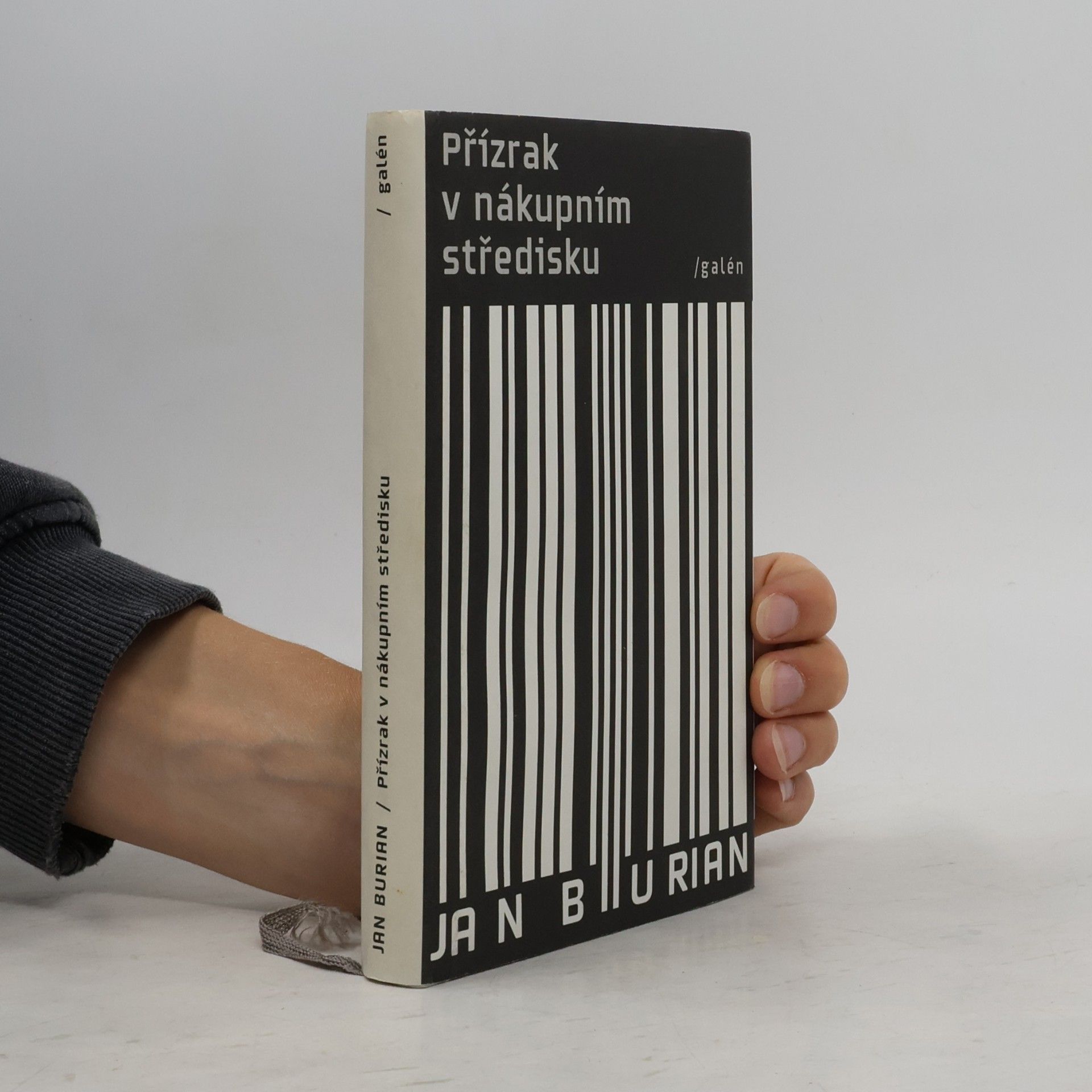 Jan Burian Přízrak v nákupním středisku