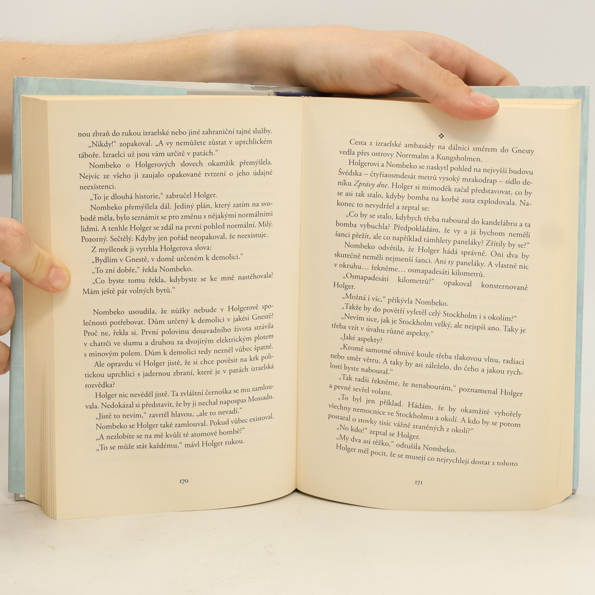 Jonas Jonasson Analfabetka, která uměla počítat