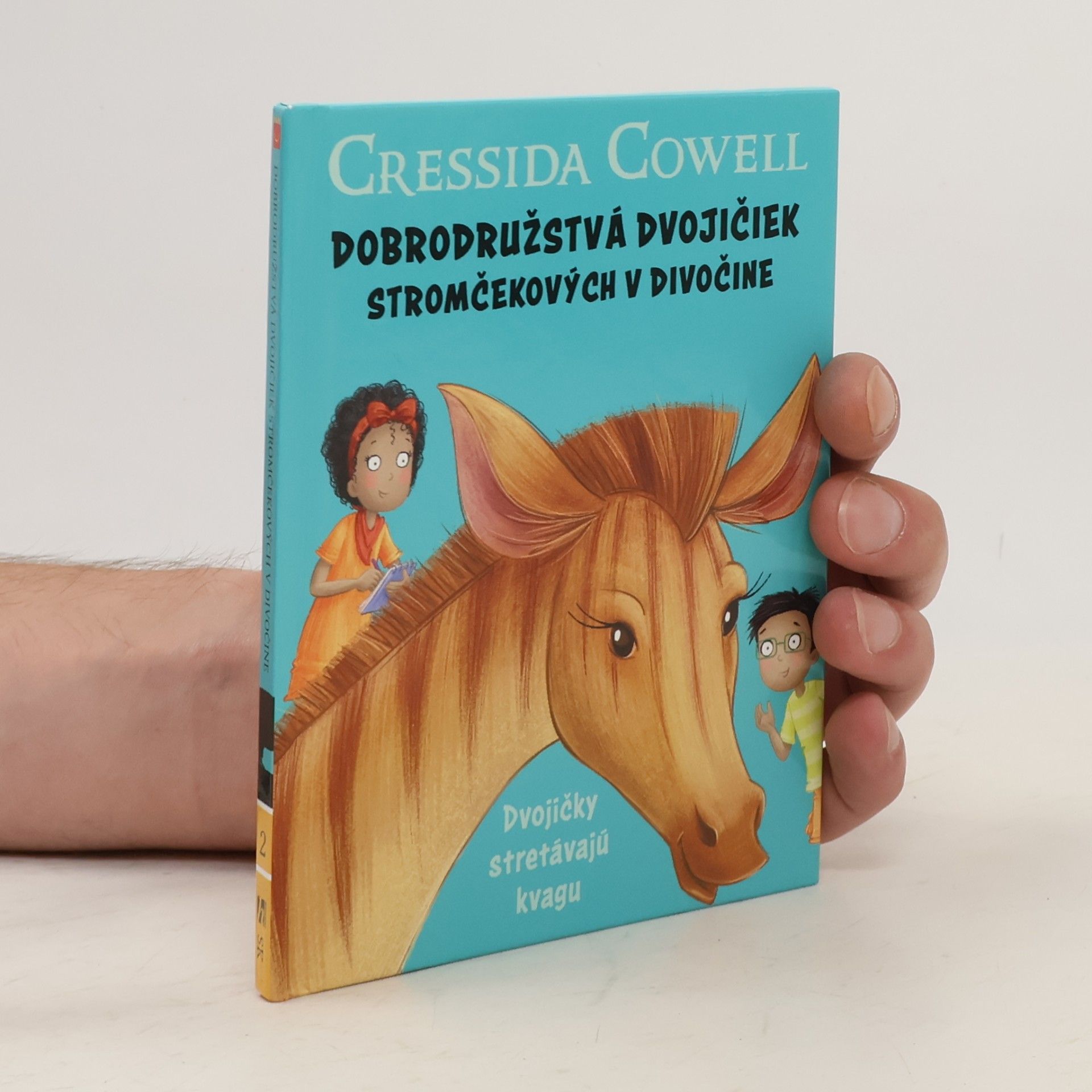 Cressida Cowell Stromovic dvojčata a jejich dobrodružství v divočině. Dvojčata potkávají zebru kvaga