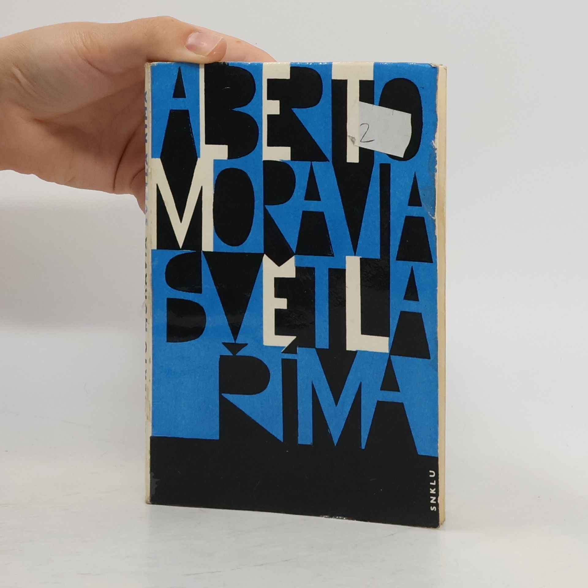 Alberto Moravia Světla Říma