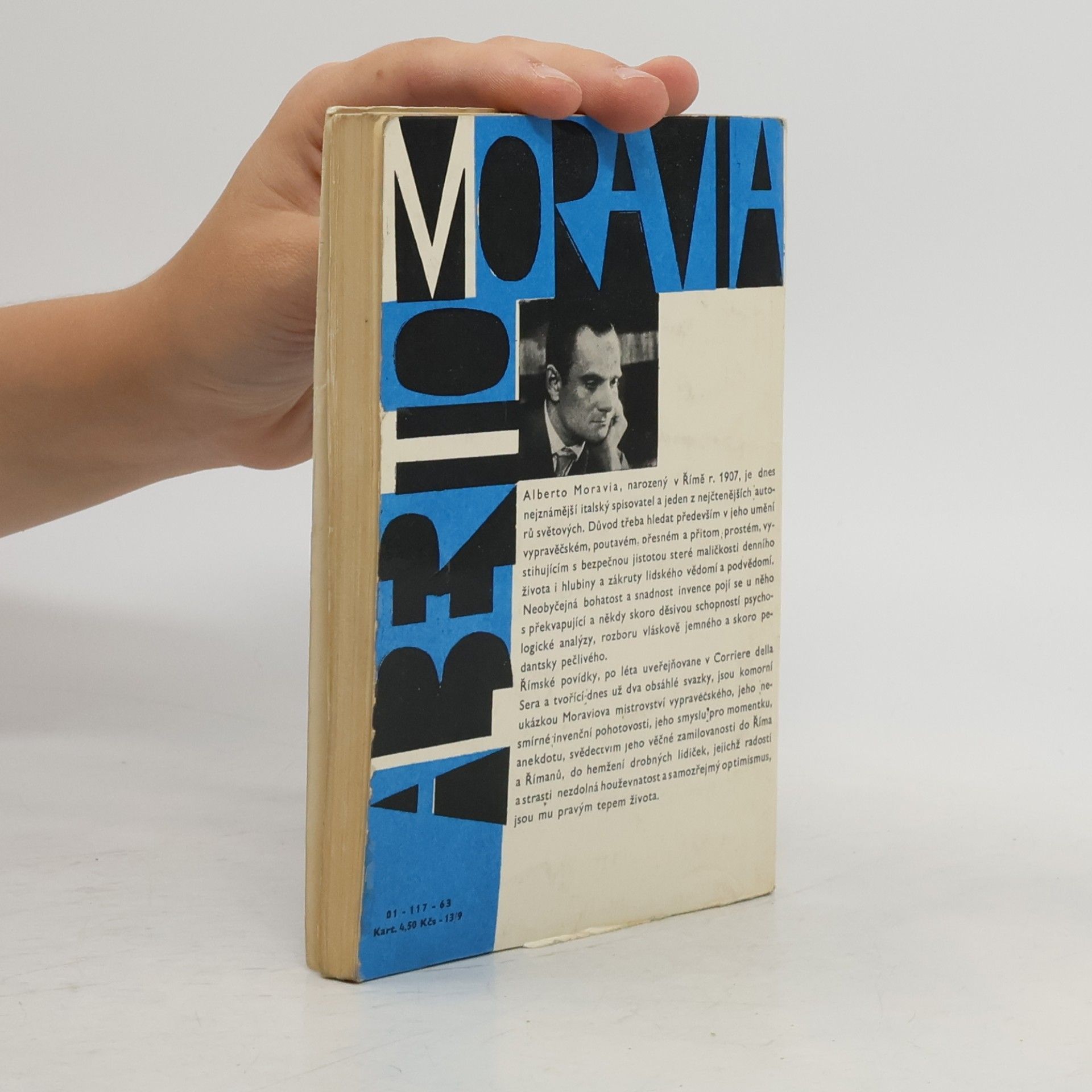 Alberto Moravia Světla Říma