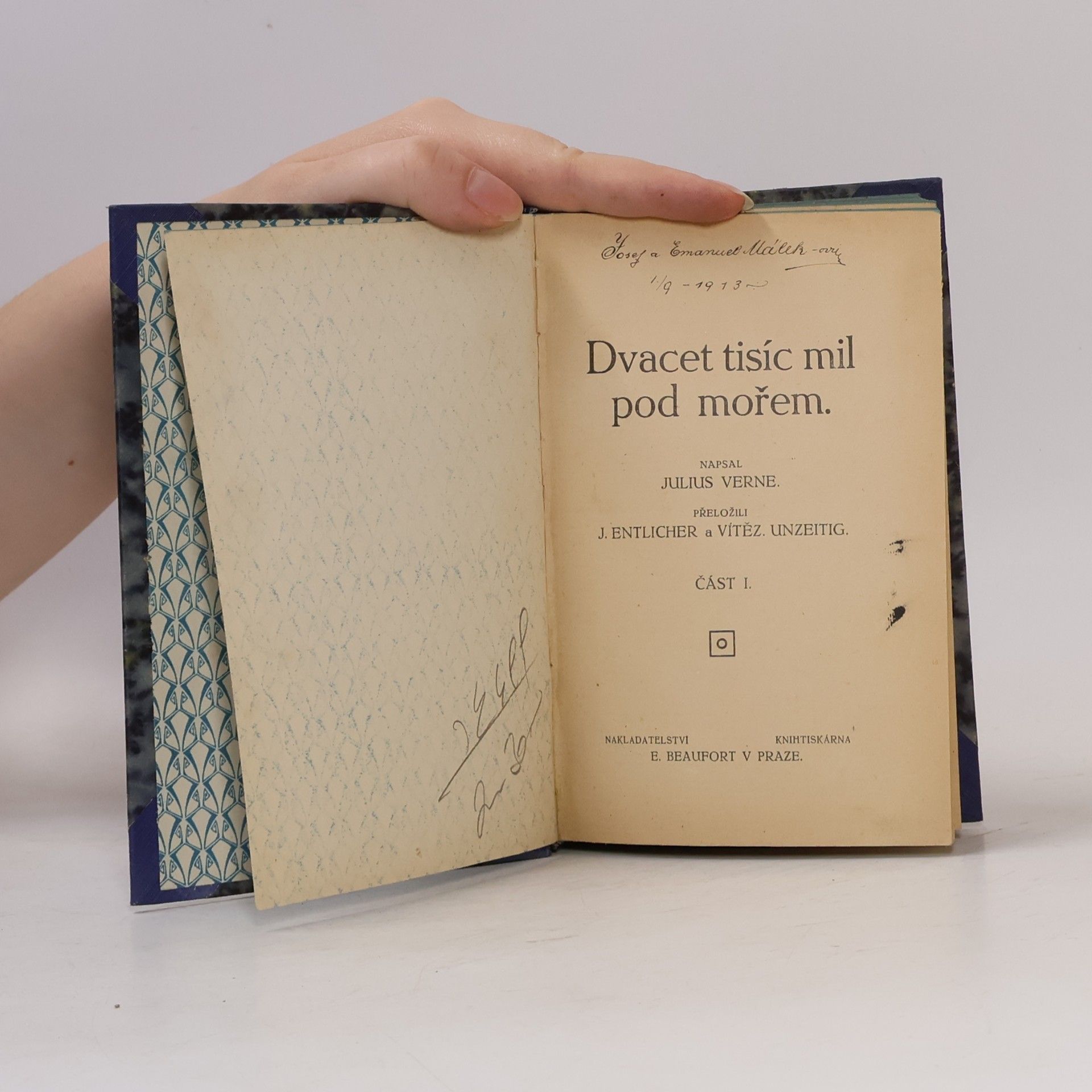 Jules Verne Dvacet tisíc mil pod mořem I