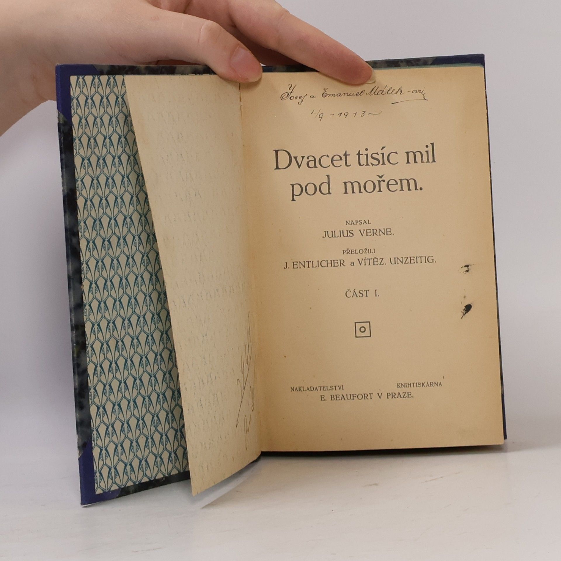 Jules Verne Dvacet tisíc mil pod mořem I