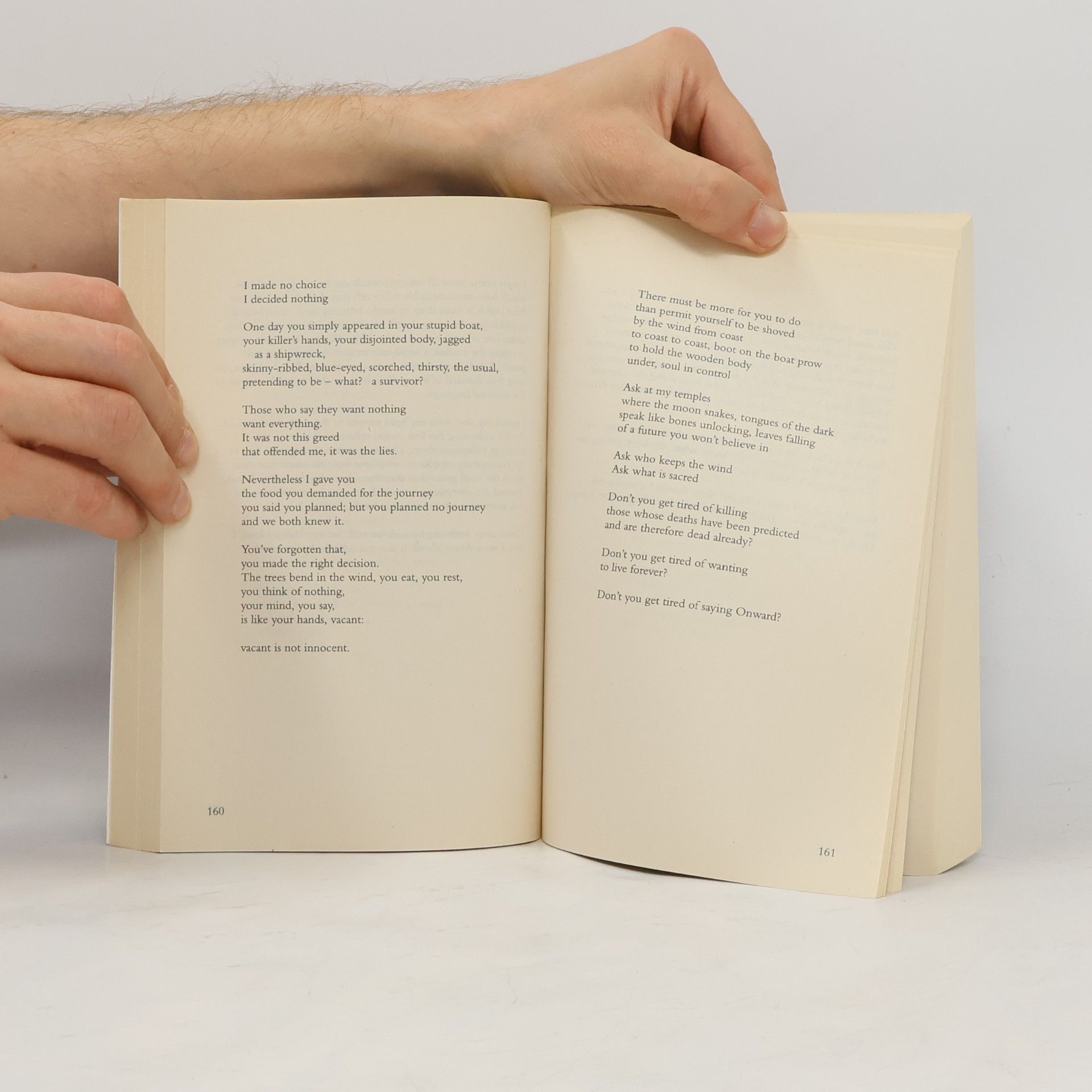 Margaret Atwoodová Eating Fire : Selected Poetry 1965-1995