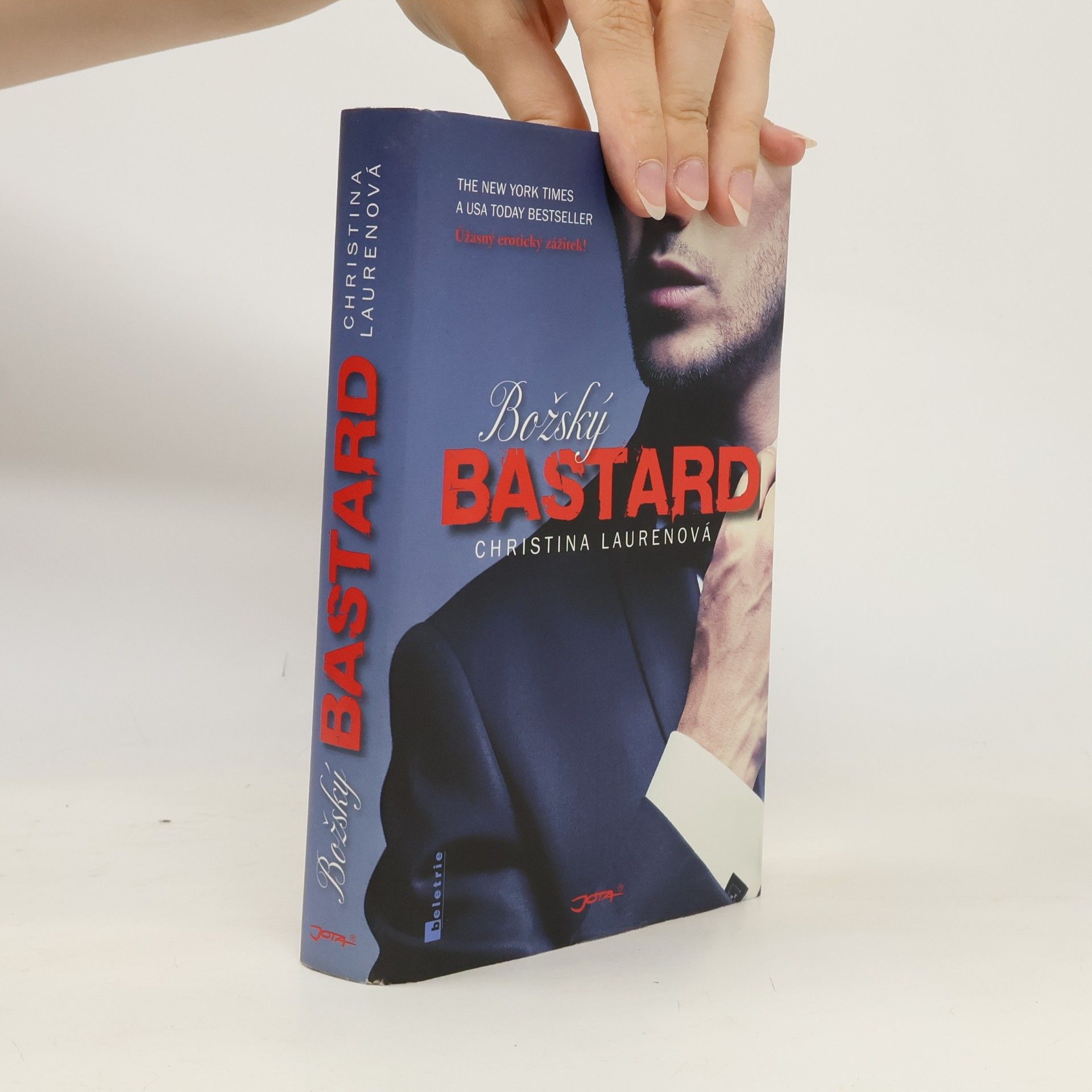 Christina Lauren Božský bastard