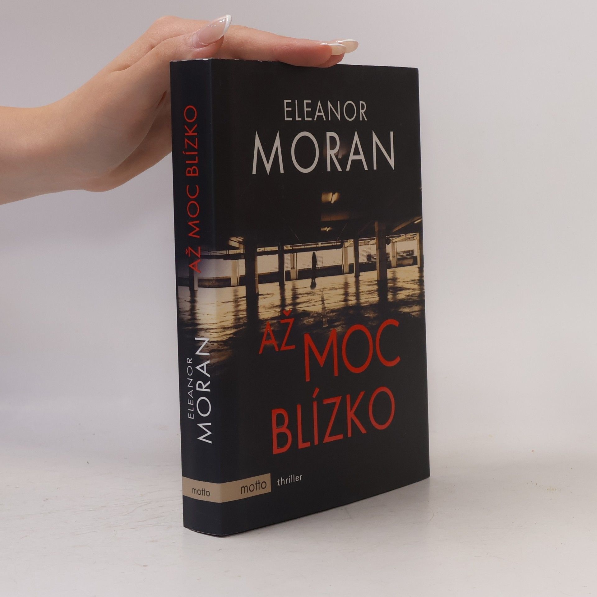 Eleanor Moran Až moc blízko