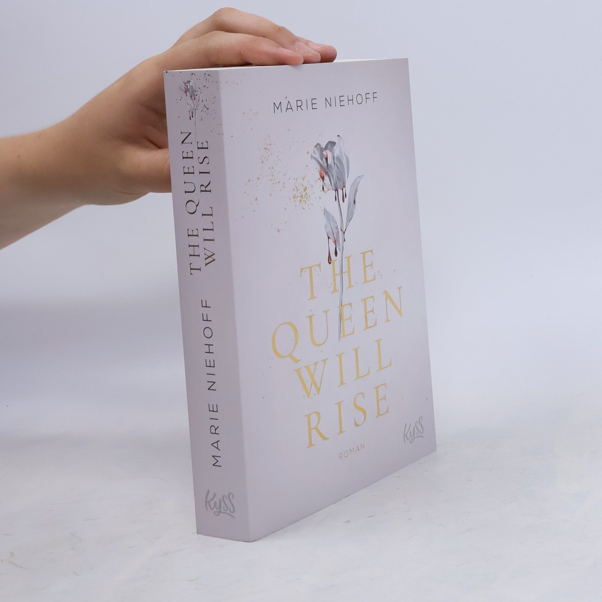 Marie Niehoff The Queen Will Rise