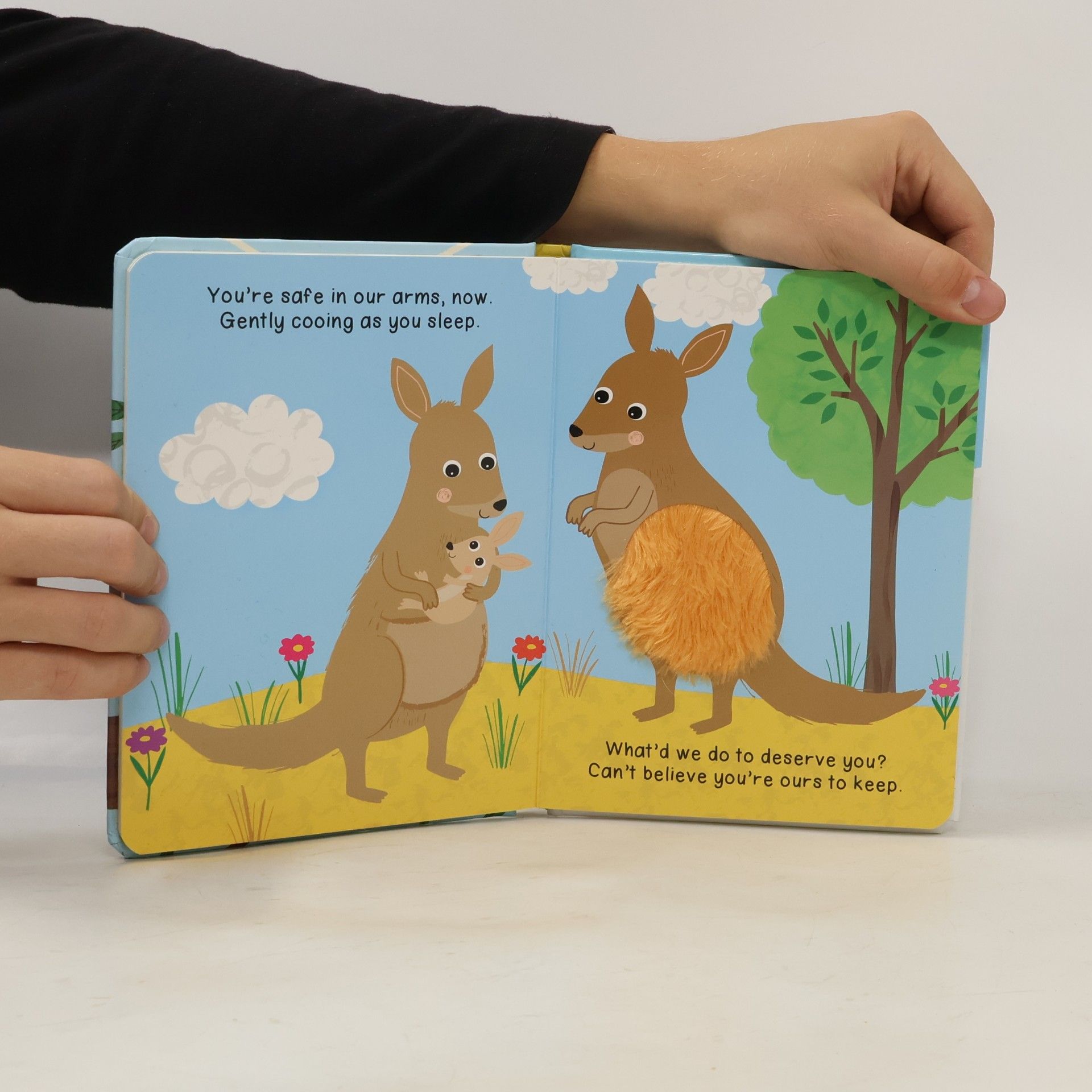 Natalia Kyle Welcome, Baby - Touch and Feel Board Books - Sensory Board Book