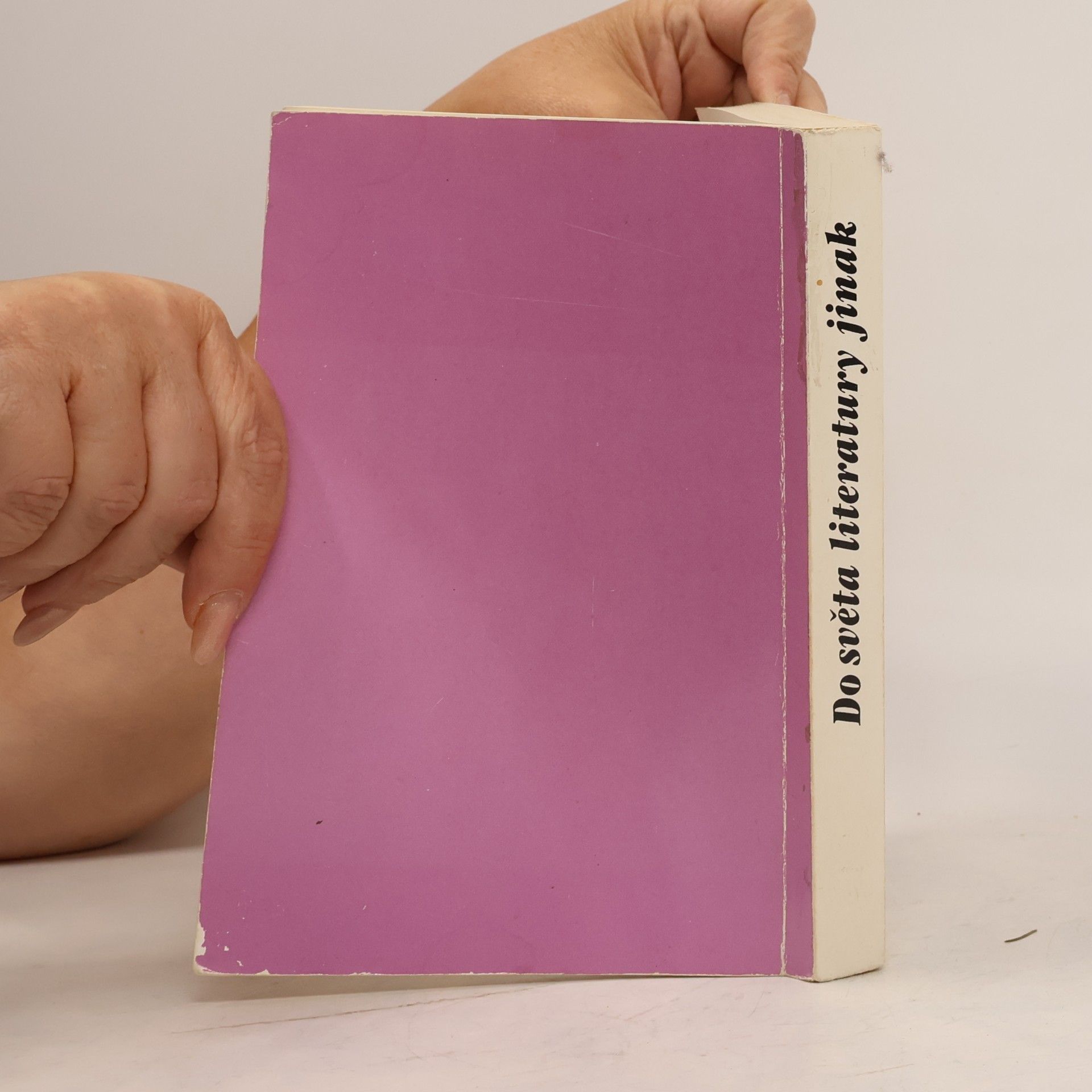 Jiří Kostečka Do světa literatury jinak