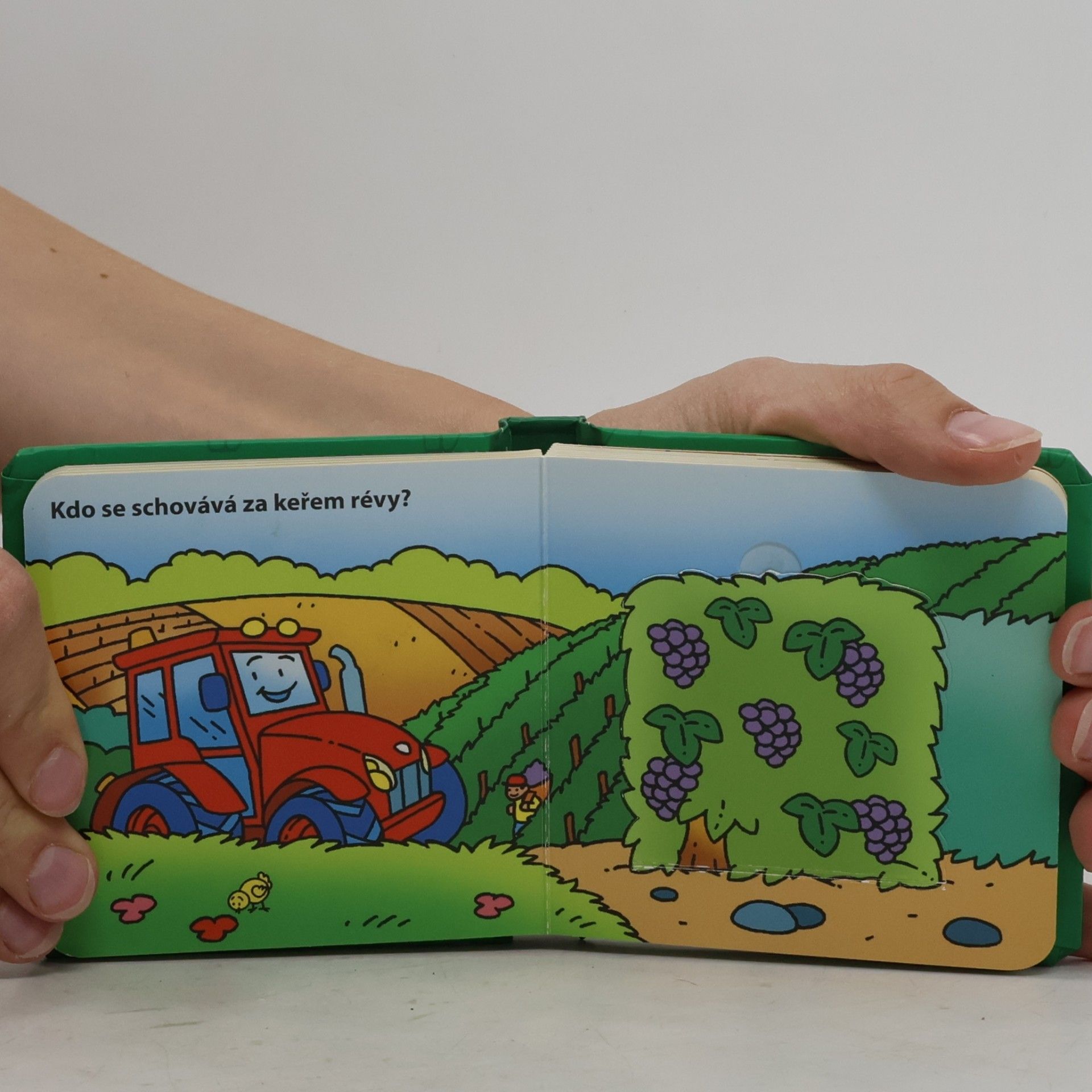 Autorenkollektiv Malý traktor - Podívej se pod obrázek!