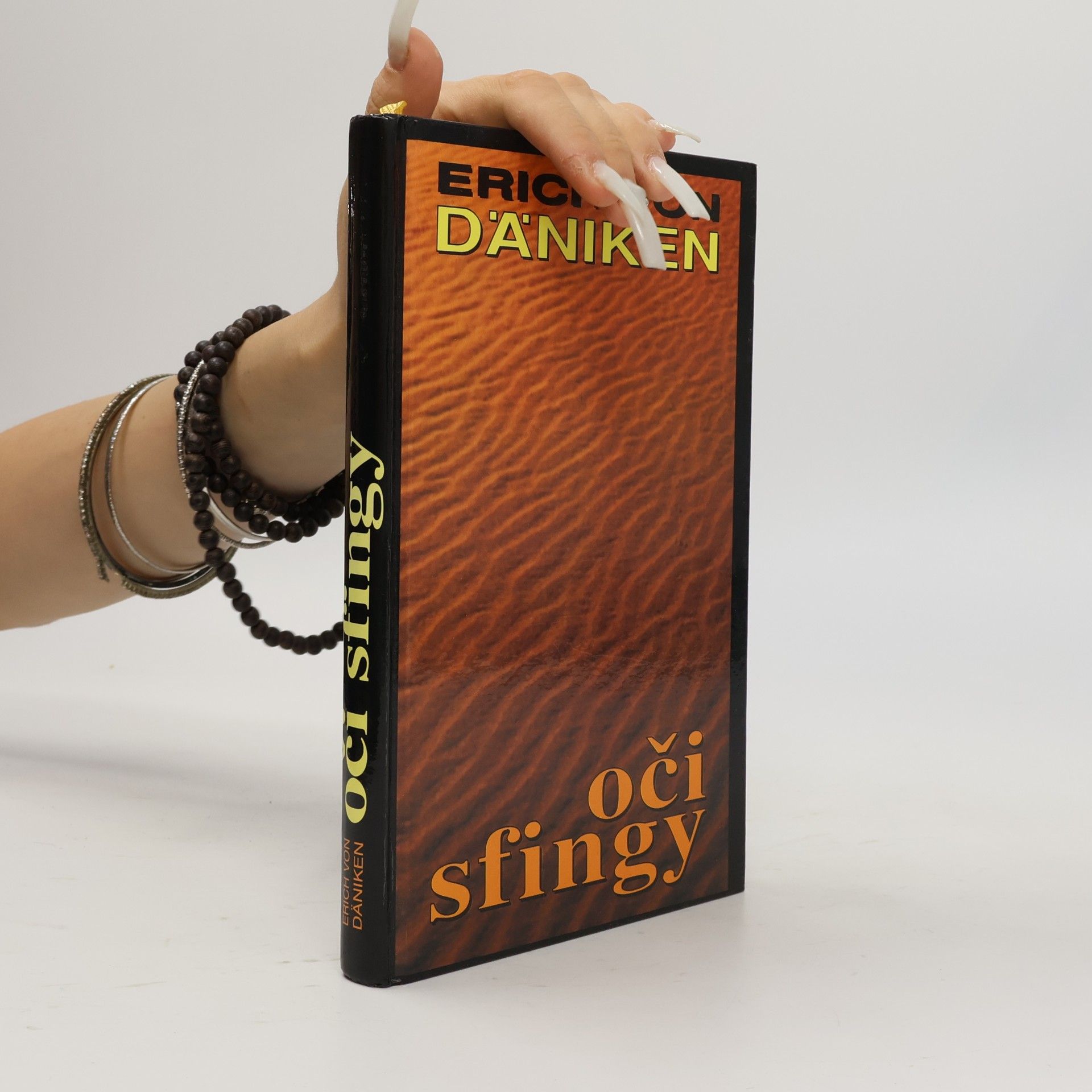 Erich von Däniken Oči sfingy