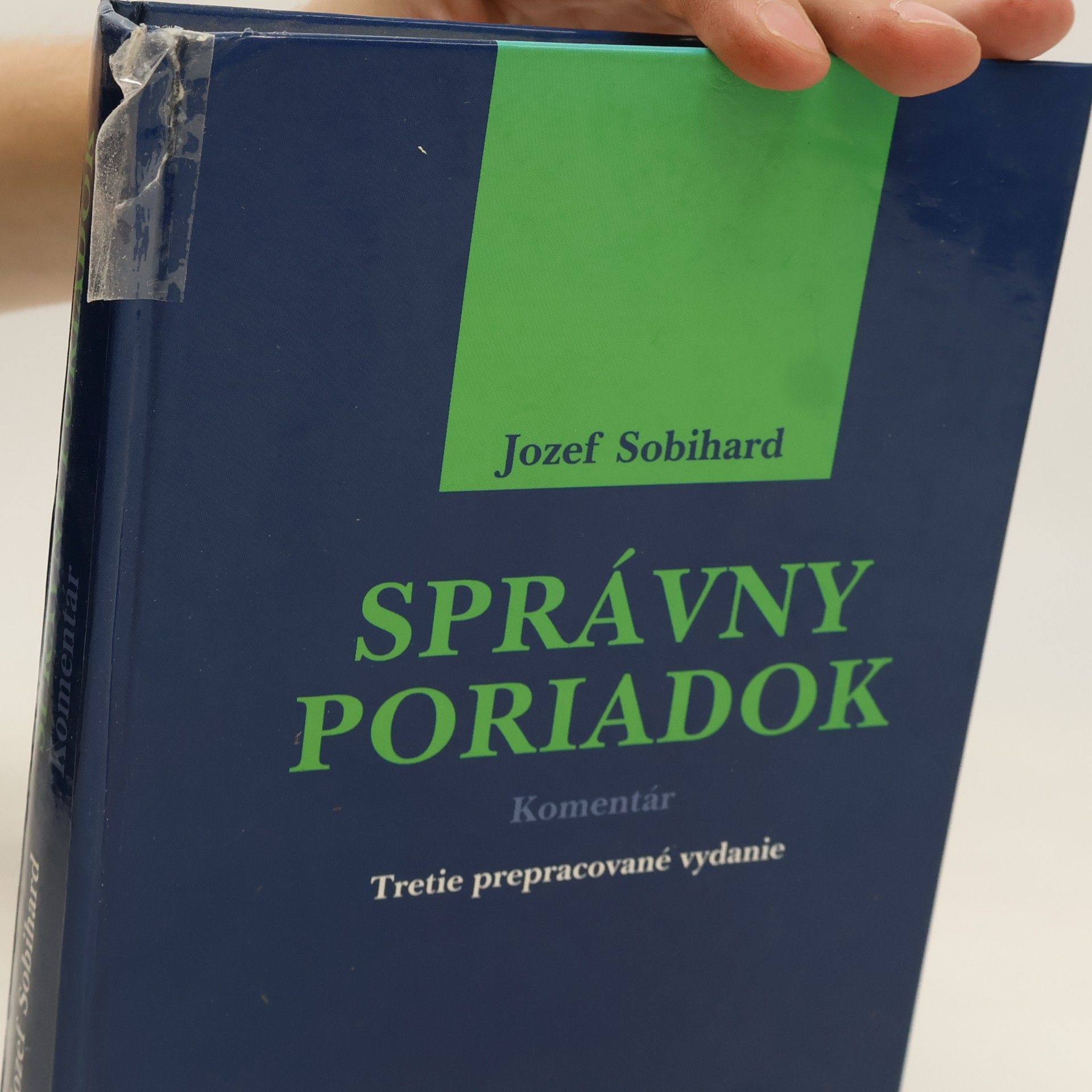 Jozef Sobihard Správny poriadok : komentár