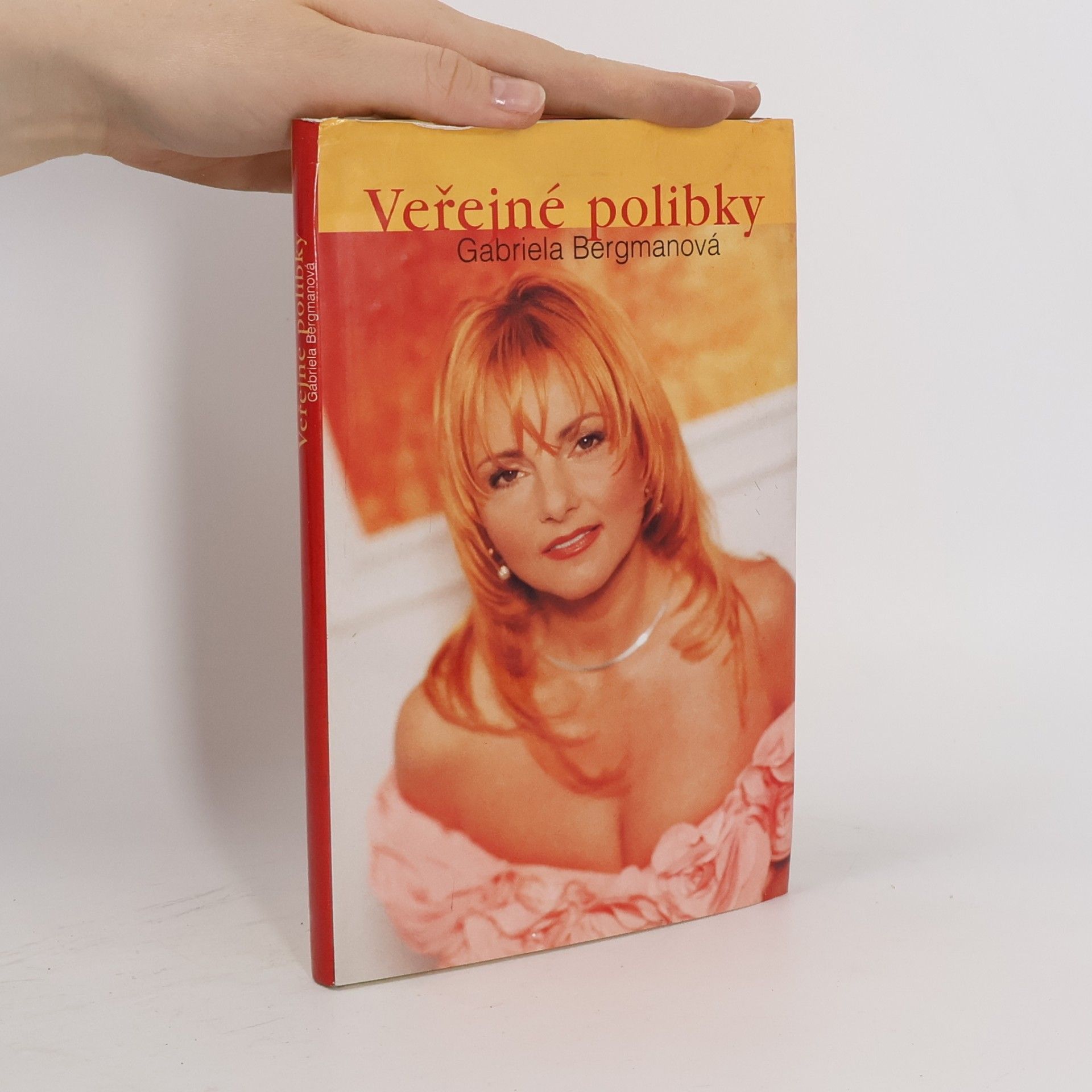 Gabriela Bergmanová Veřejné polibky