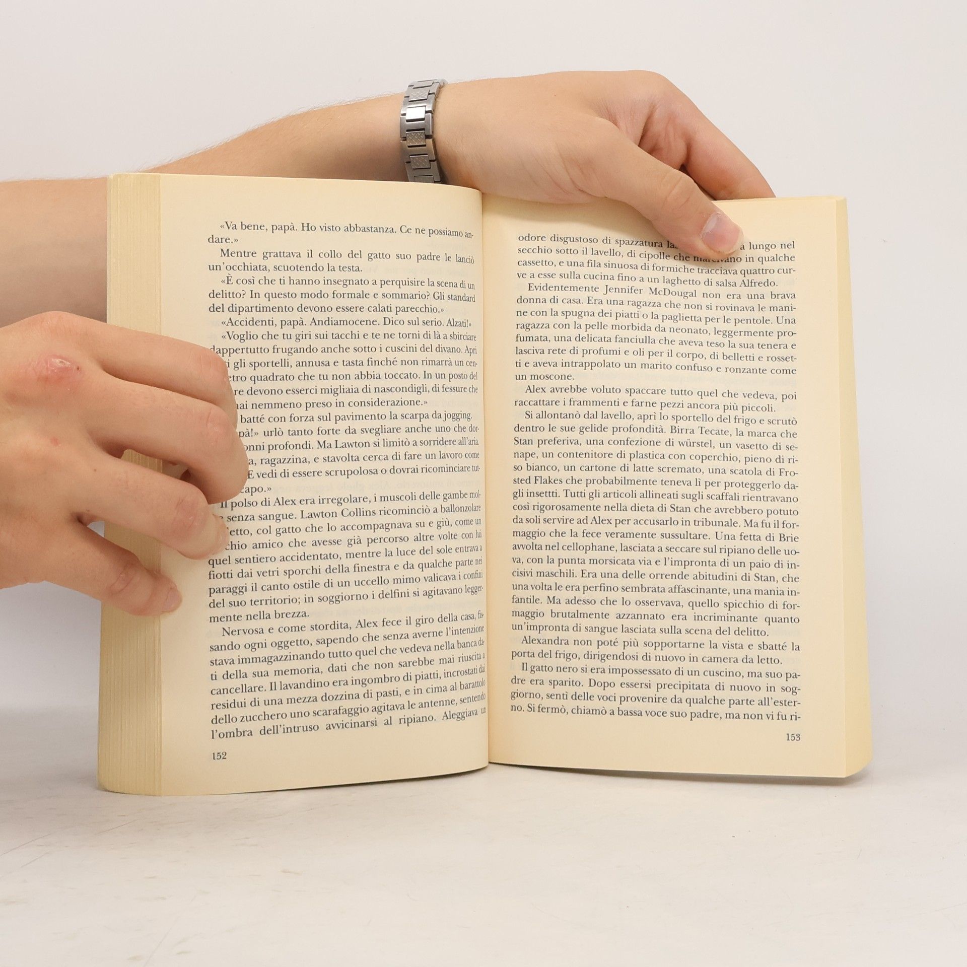 James Wilson Hall Superbur - 313: L'alfabeto dei corpi
