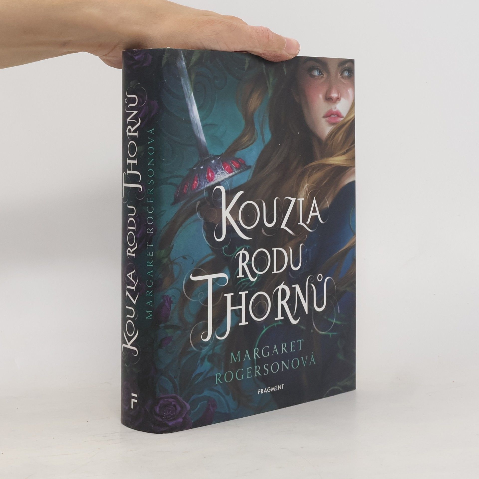 Margaret Rogerson Kouzla rodu Thornů