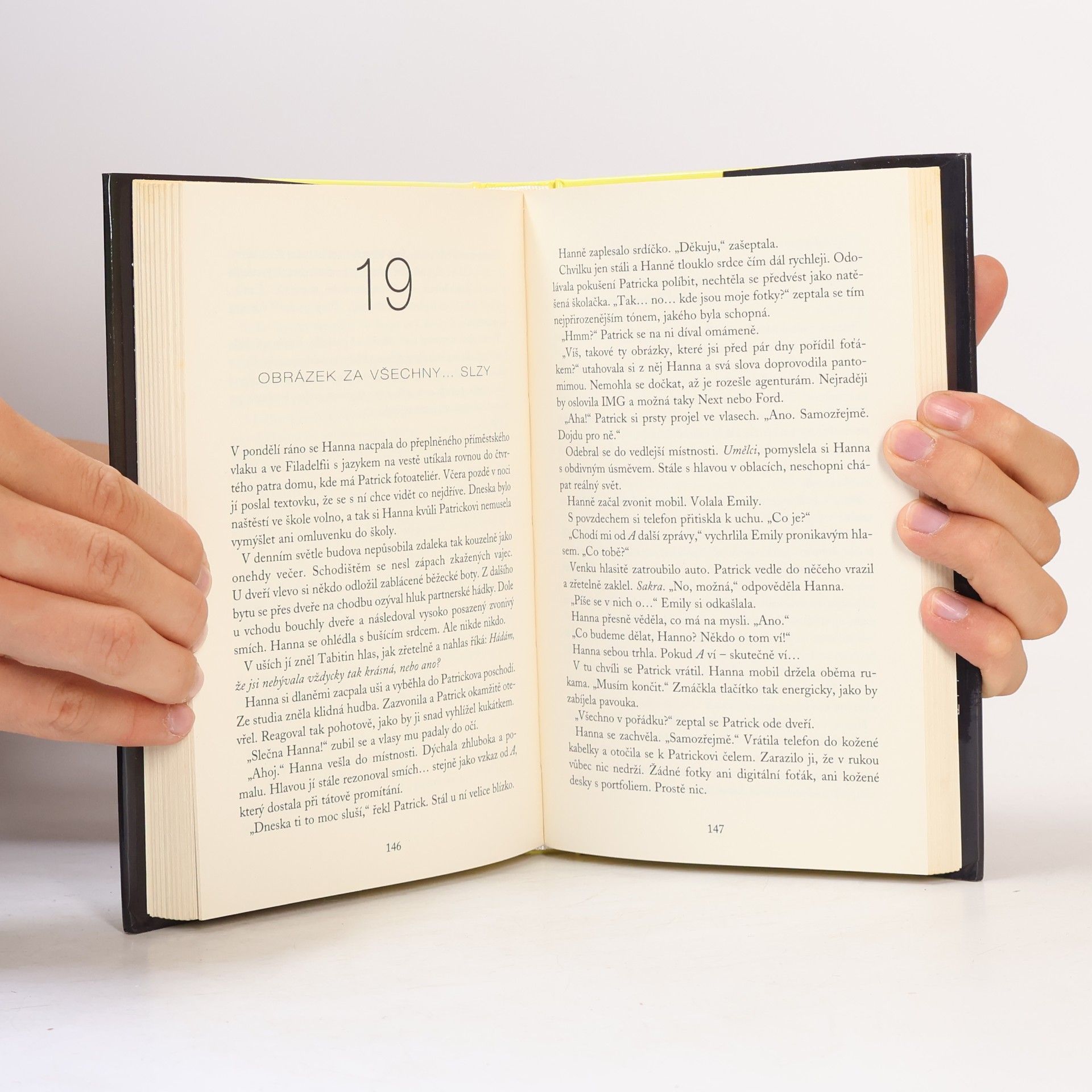 Sara Shepard Roztomilé malé lhářky: Zmatené