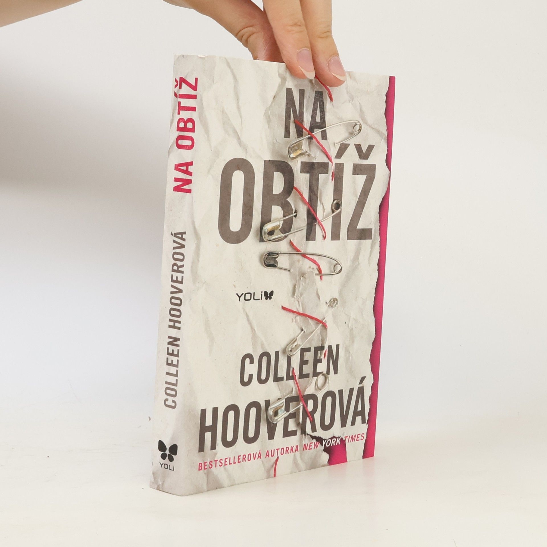 Colleen Hoover Na obtíž