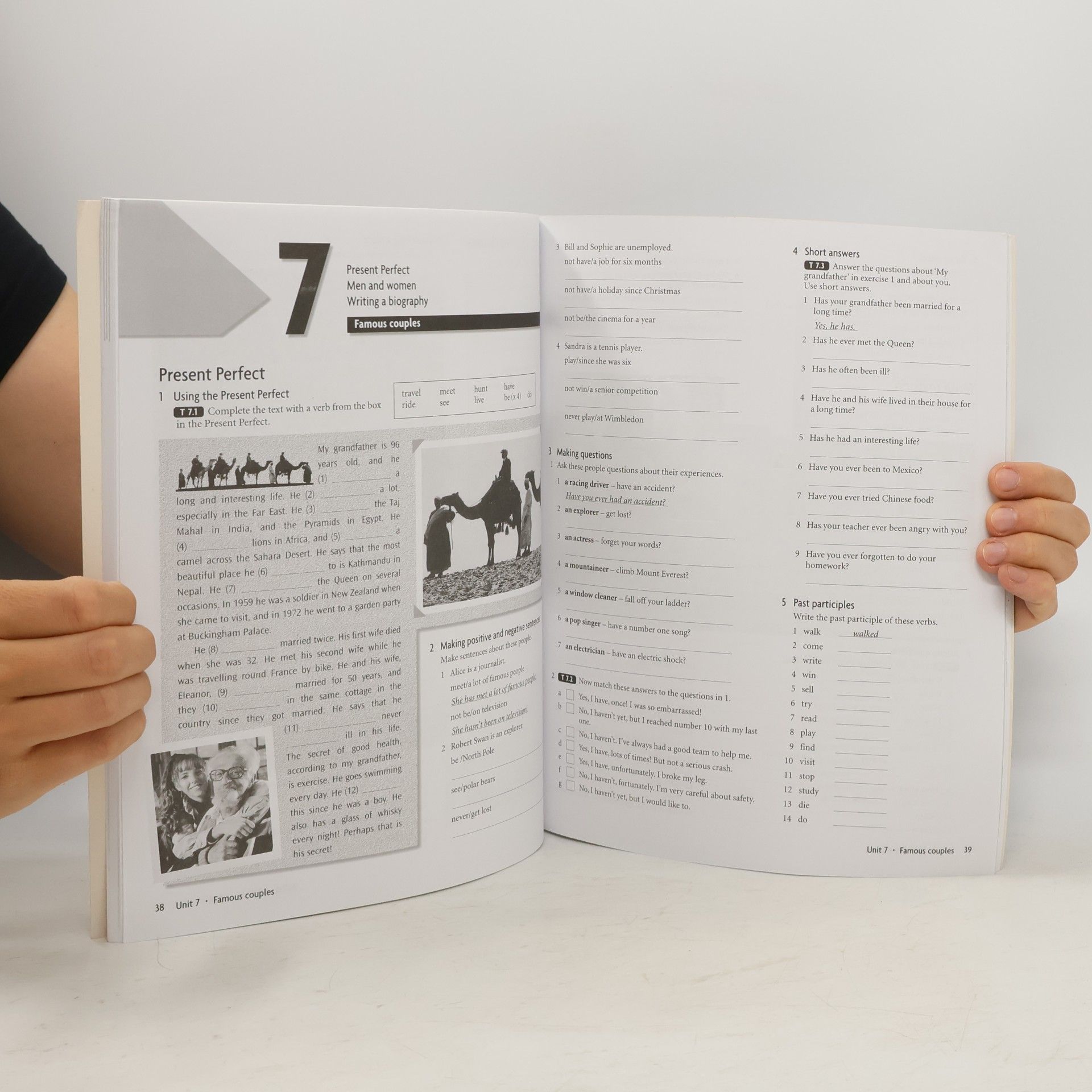 John Soars New Headway English course : pre-intermediate workbook with key