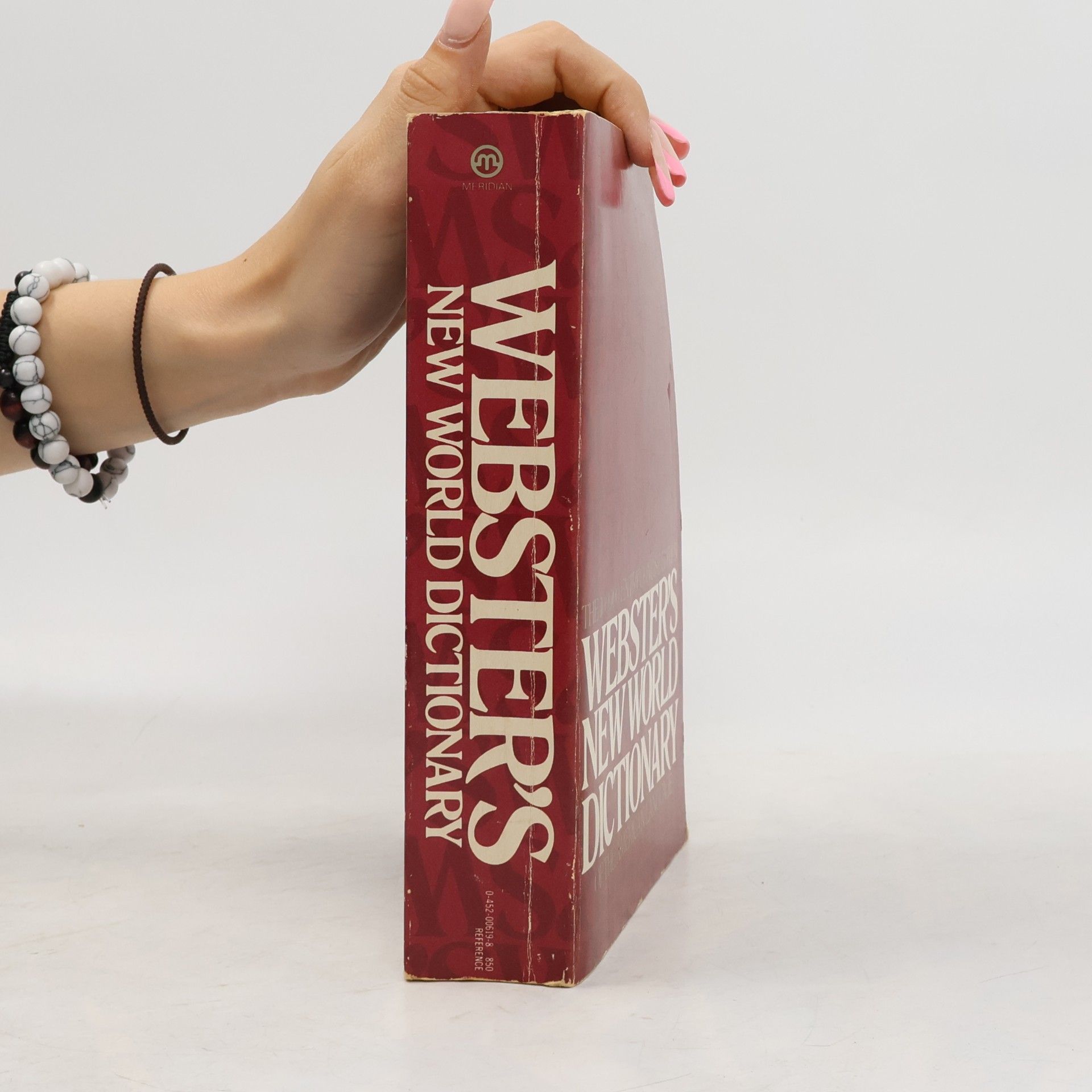 Dutton Books Webster's New World Dictionary: The 100,000 Entry Concise Edition of the American Language