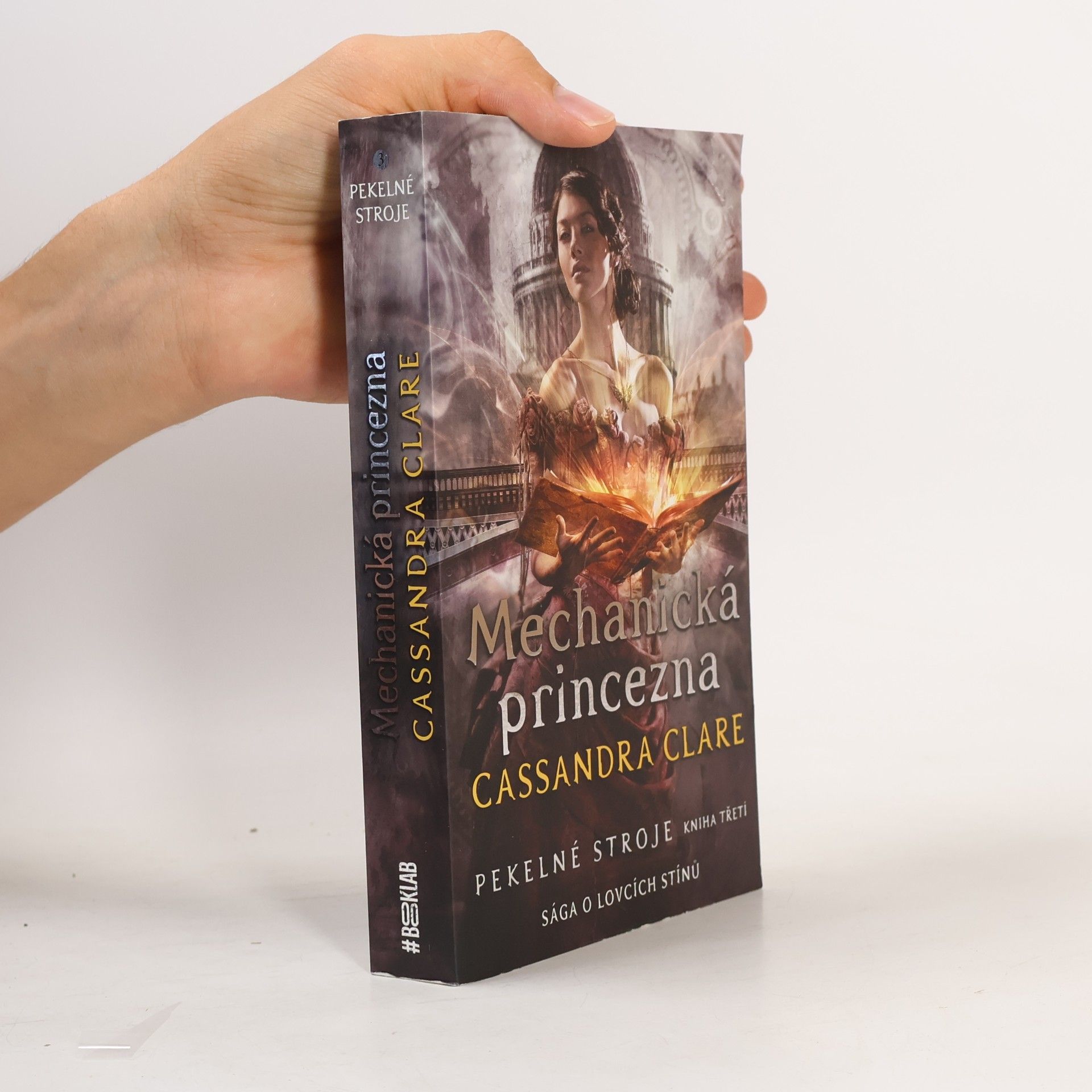 Cassandra Clare Mechanická princezna