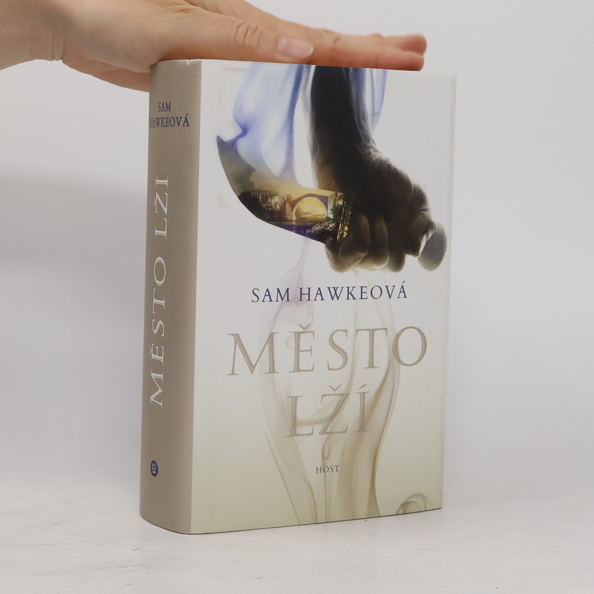 Sam Hawke Město lží