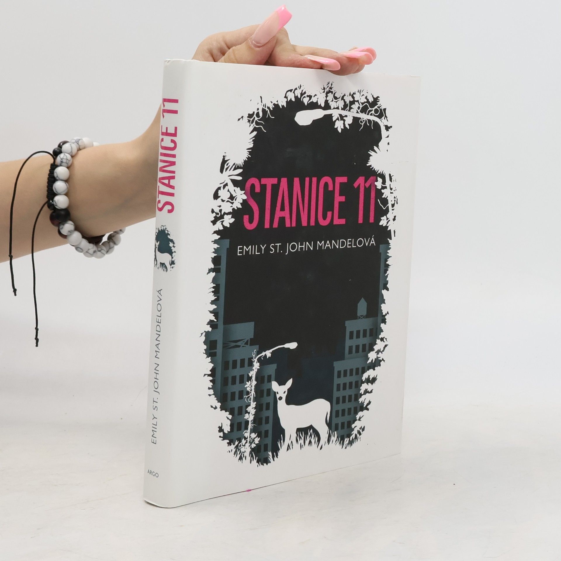 Emily St. John Mandel Stanice 11