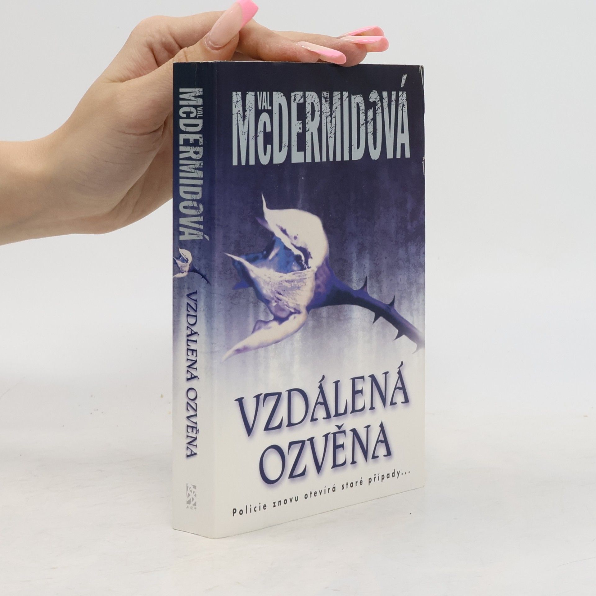 Val McDermid Vzdálená ozvěna