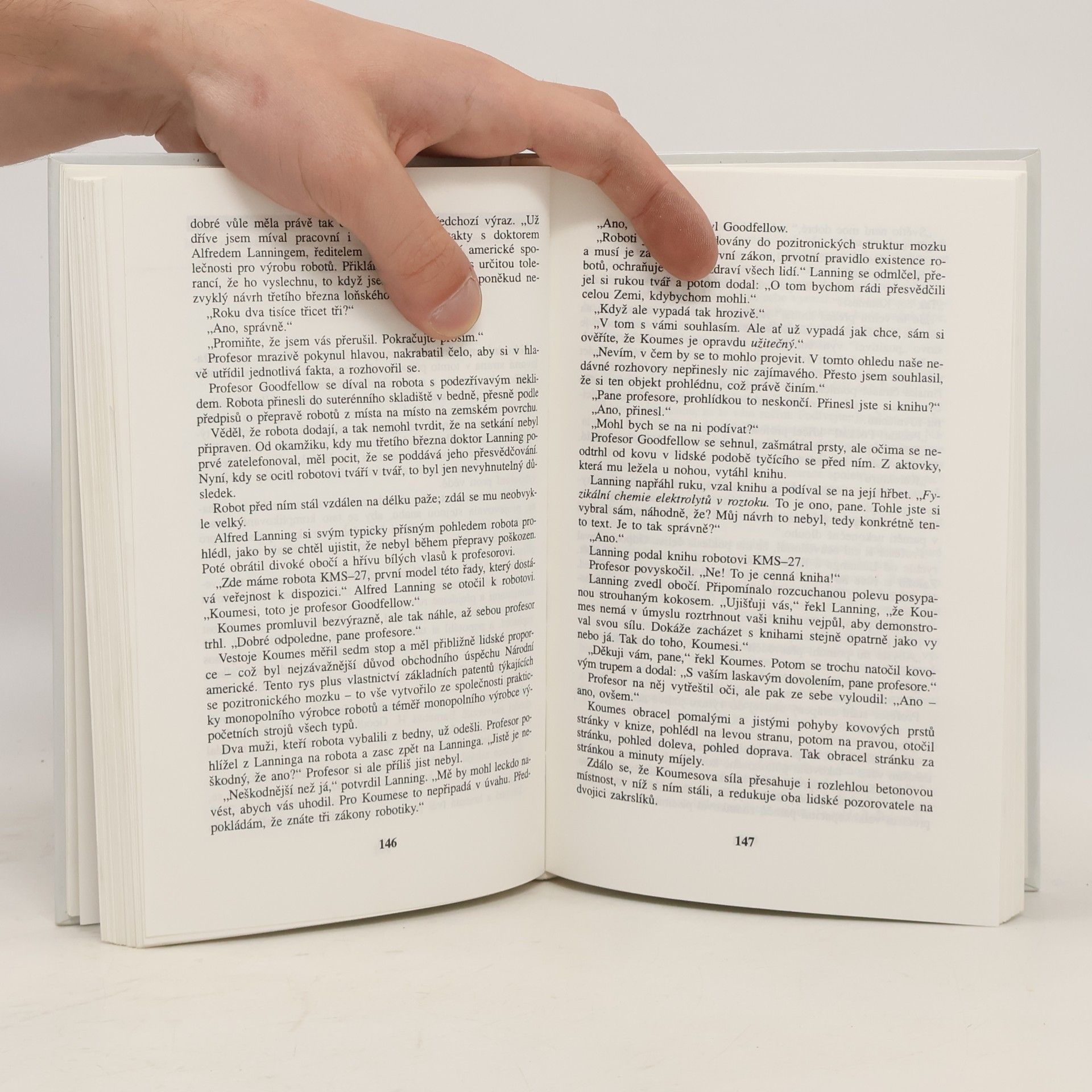 Isaac Asimov Robouniversum Isaaca Asimova, Vize robotů. 1.