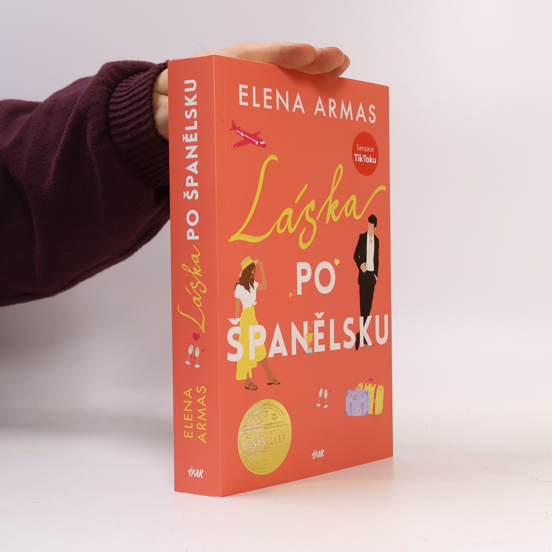 Elena Armas Láska po španělsku