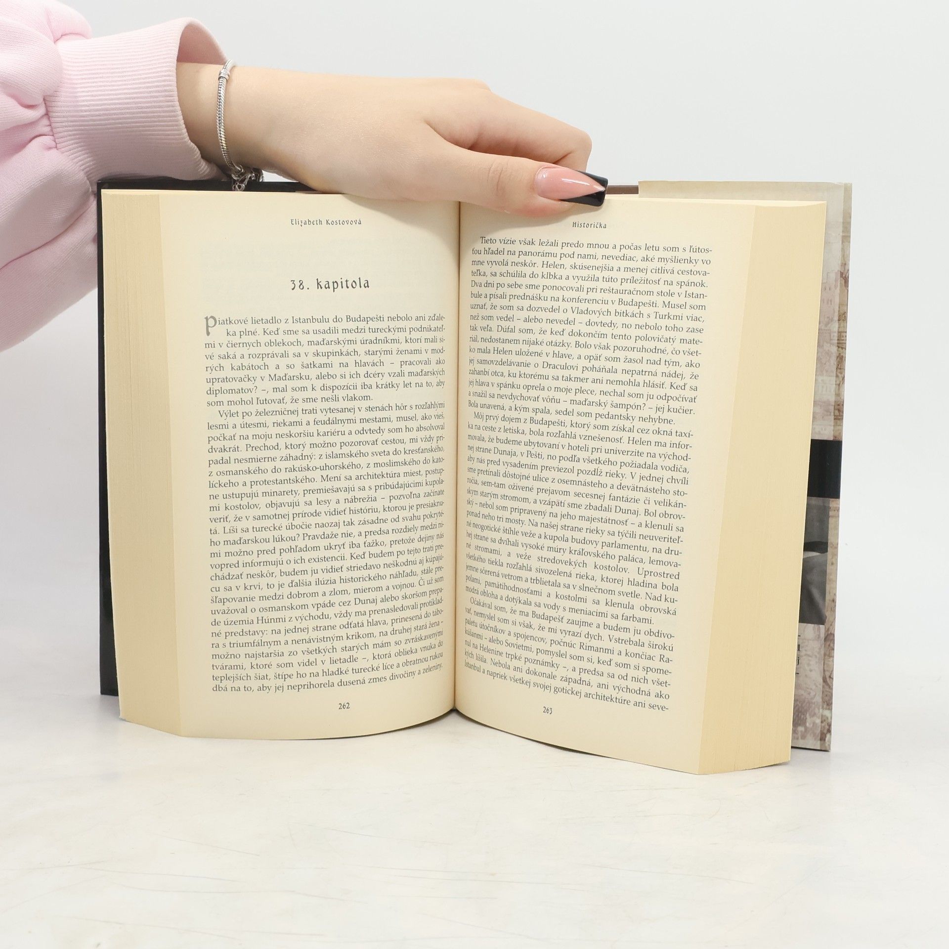 Elizabeth Kostova Historička