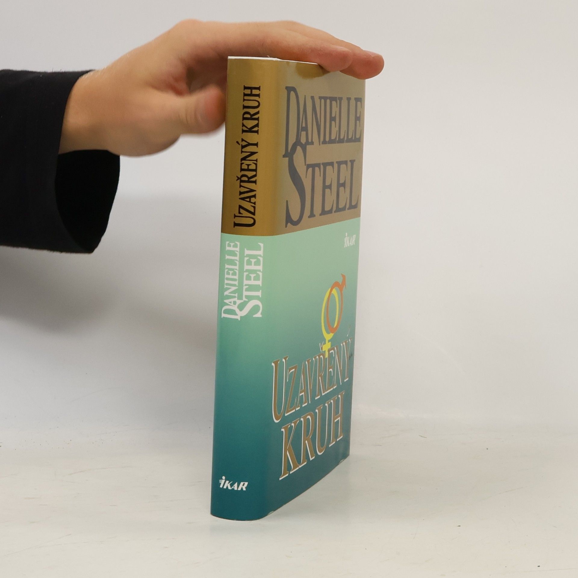 Danielle Steel Uzavřený kruh