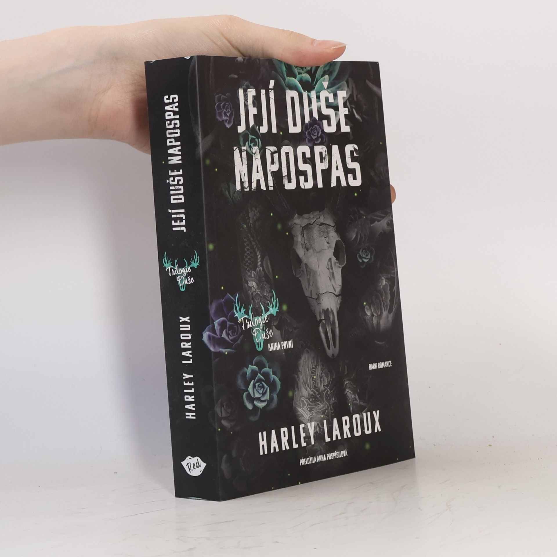 Harley Laroux Její duše napospas