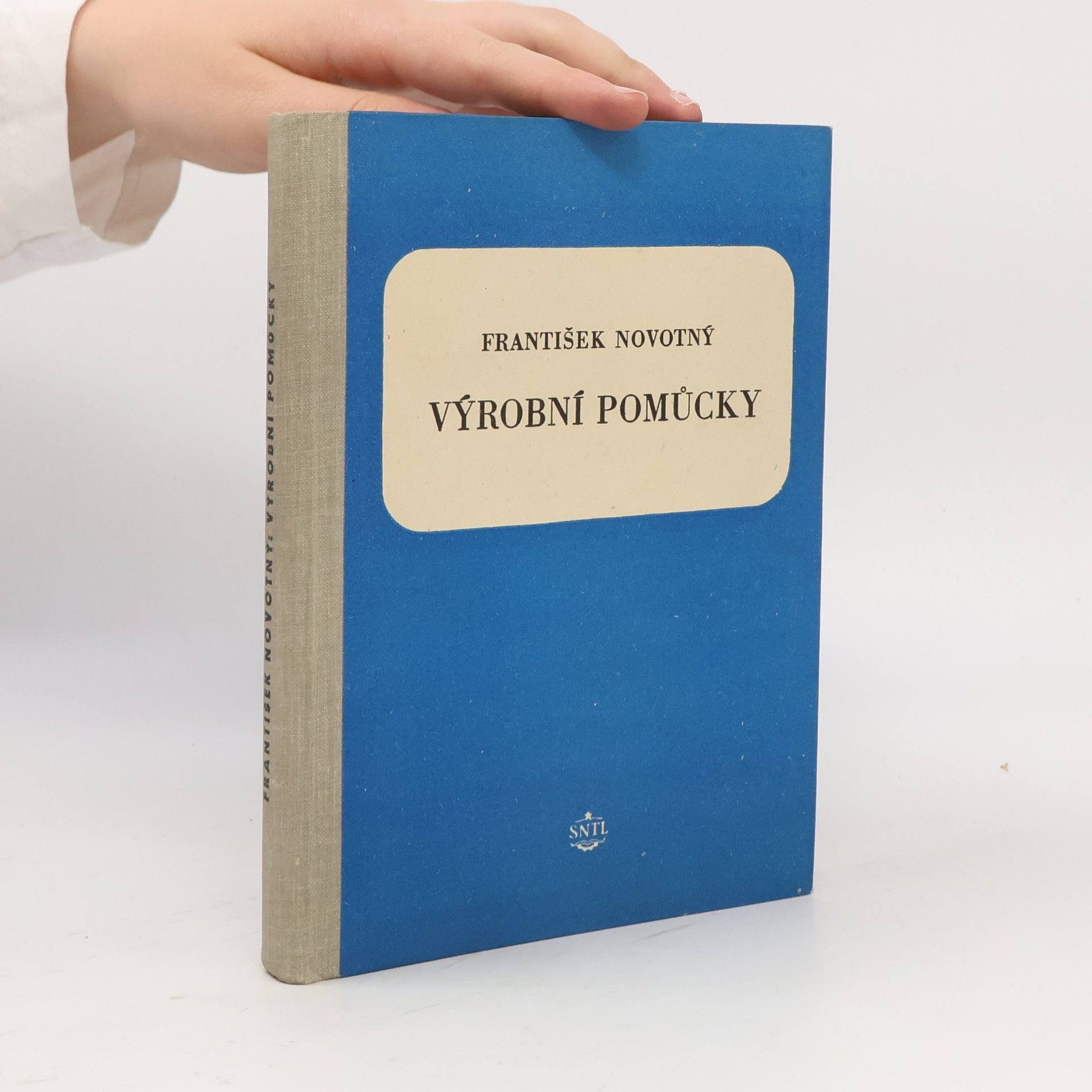 Výrobní pomůcky