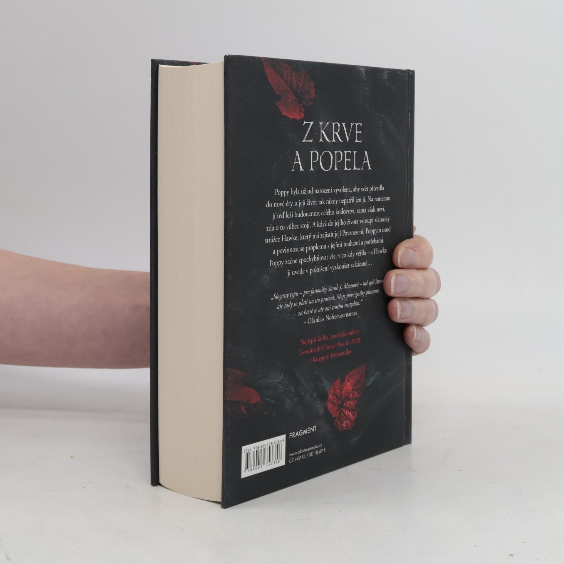Jennifer Armentrout Z krve a popela