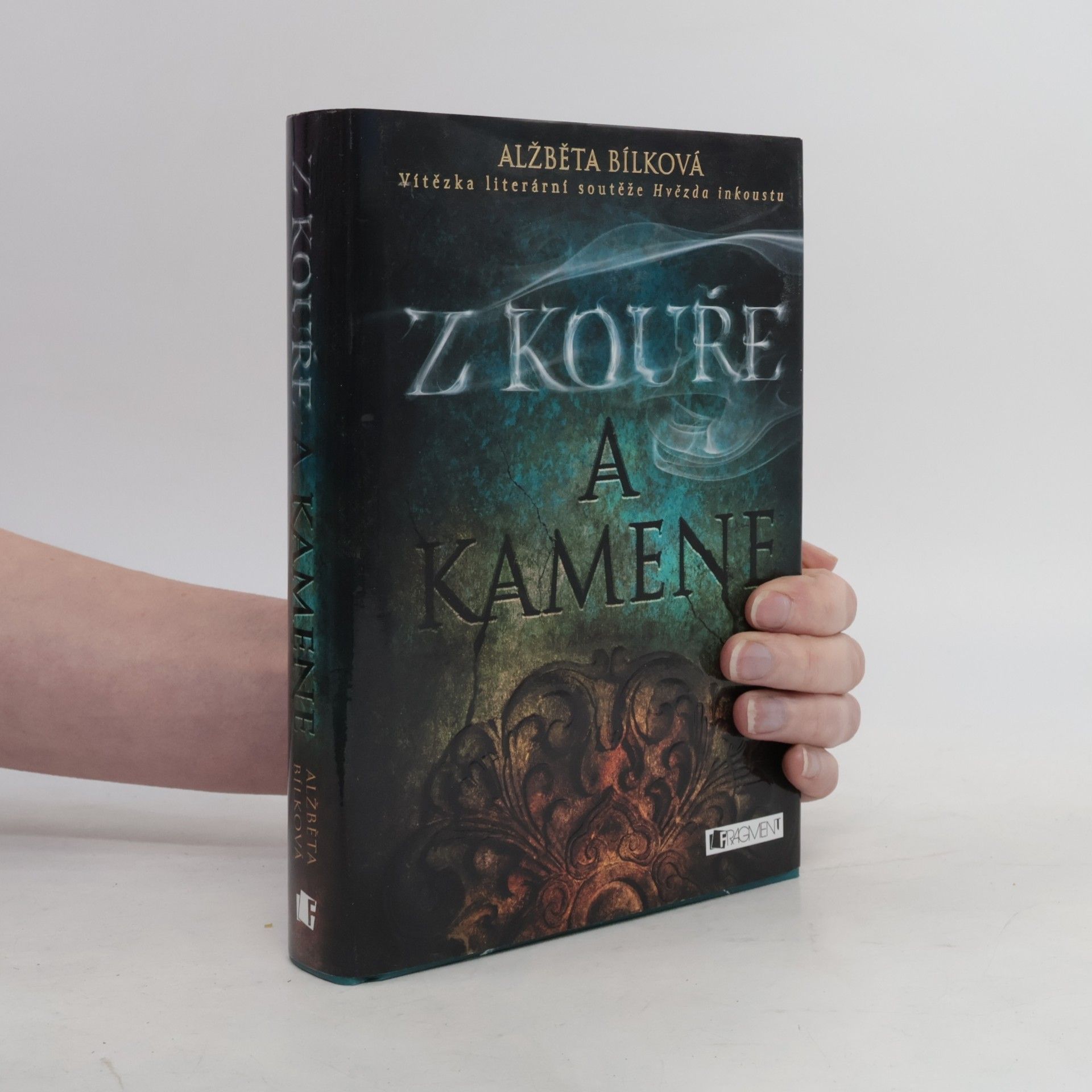 Alžběta Bílková Z kouře a kamene