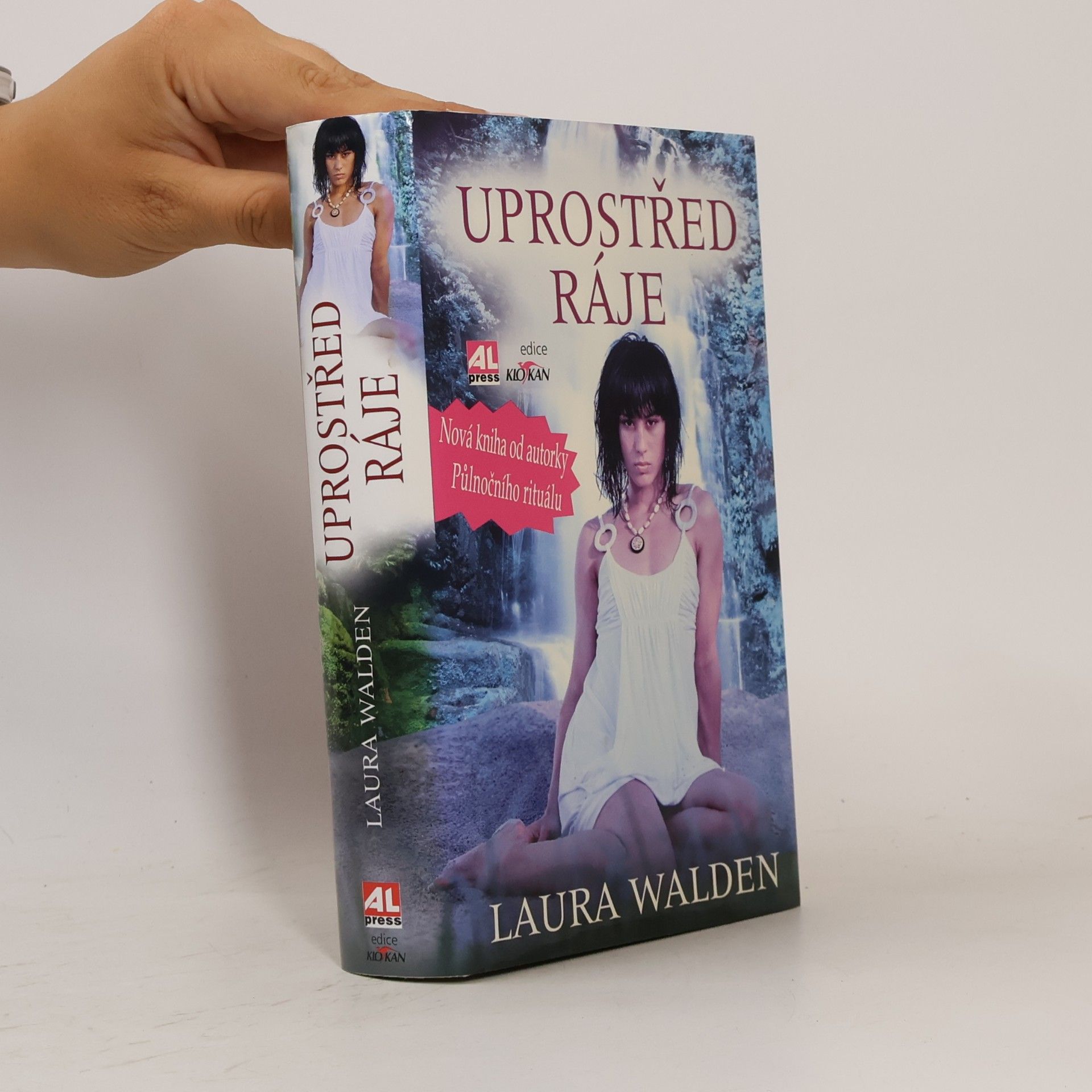 Laura Walden Uprostřed ráje
