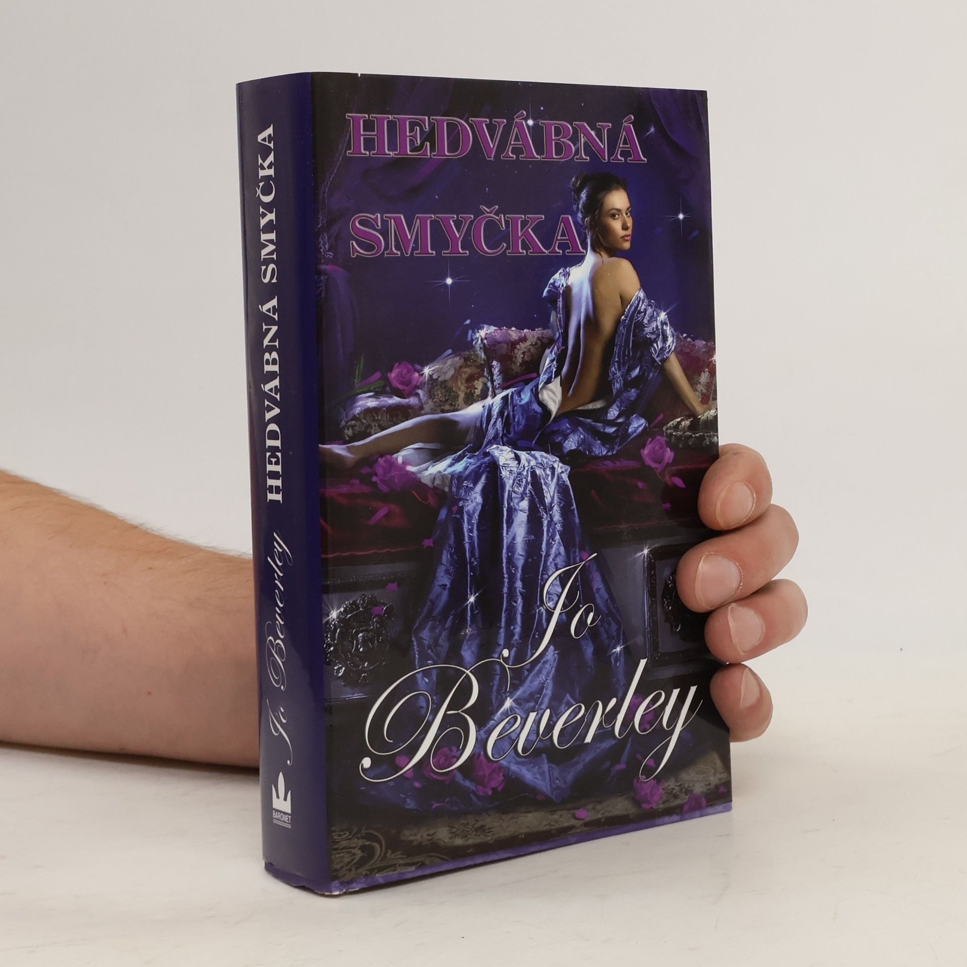 Jo Beverley Hedvábná smyčka