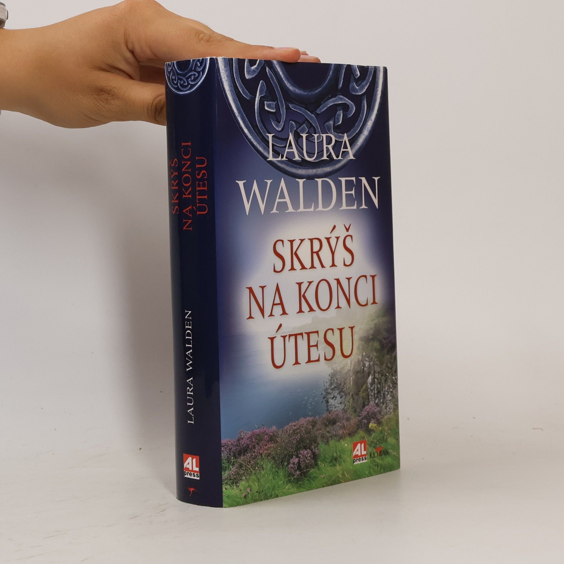 Laura Walden Skrýš na konci útesu