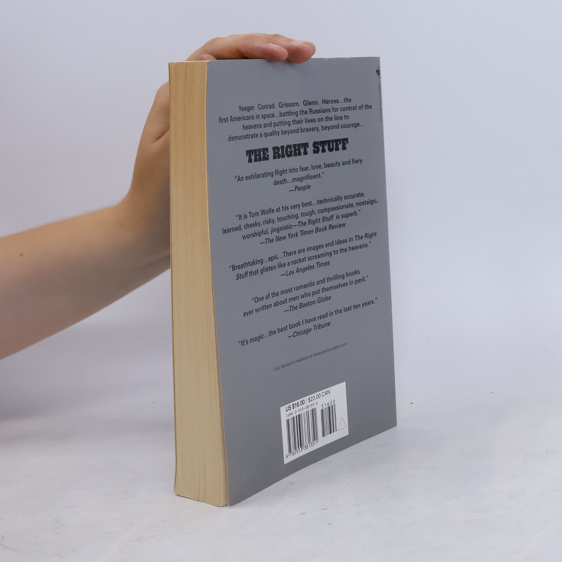Tom Wolfe Modern Library Paperbacks: The Right Stuff