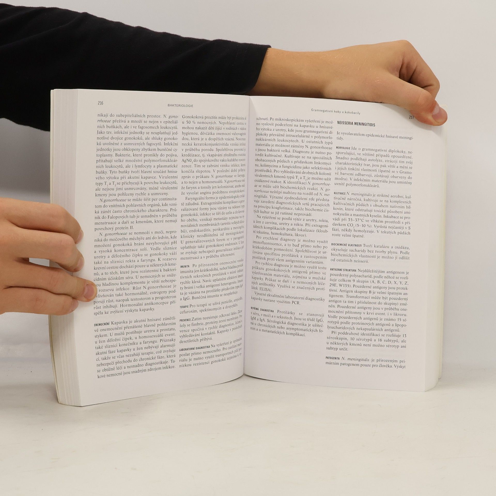 Jiří Schindler Lékařská mikrobiologie. Bakteriologie, virologie, parazitologie