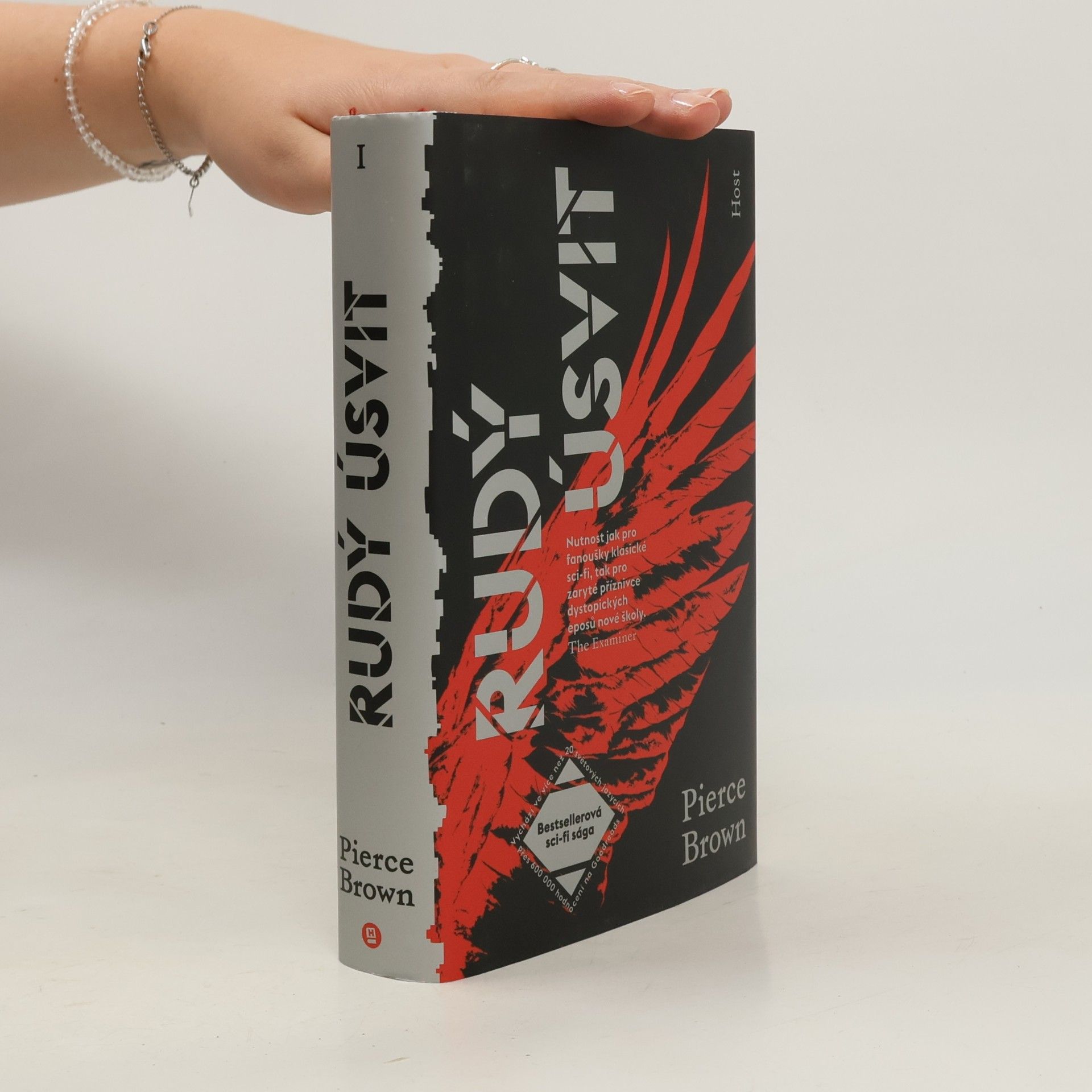Pierce Brown Rudý úsvit